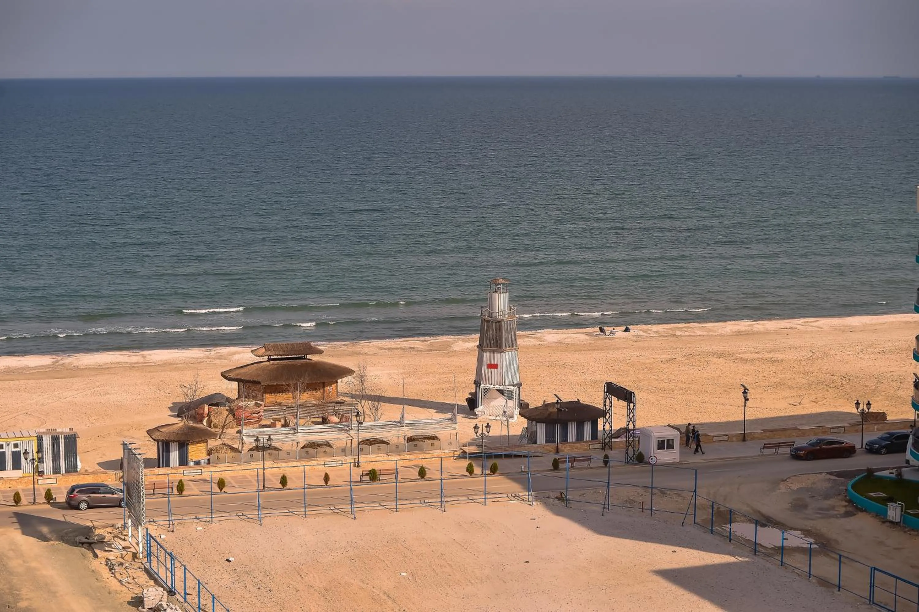 Beach in WAVE 4 Apartments Mamaia Nord