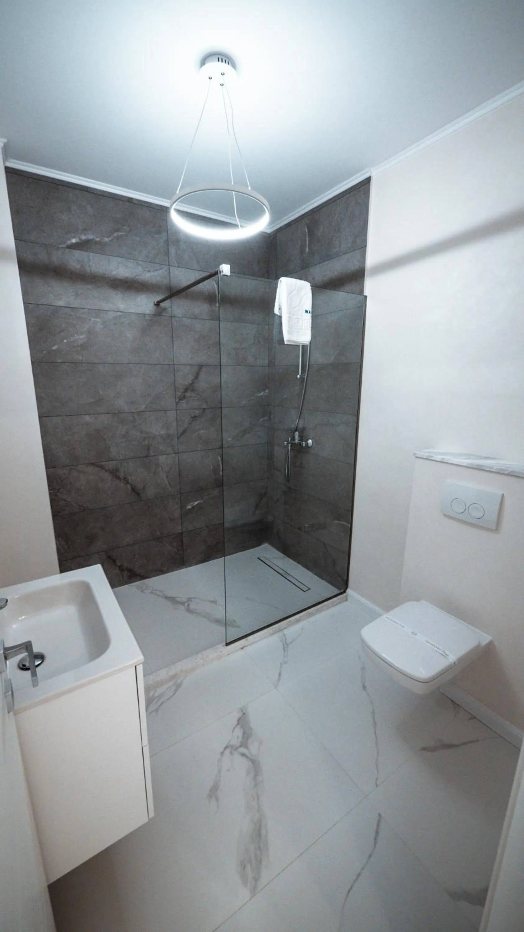 Bathroom in WAVE 4 Apartments Mamaia Nord