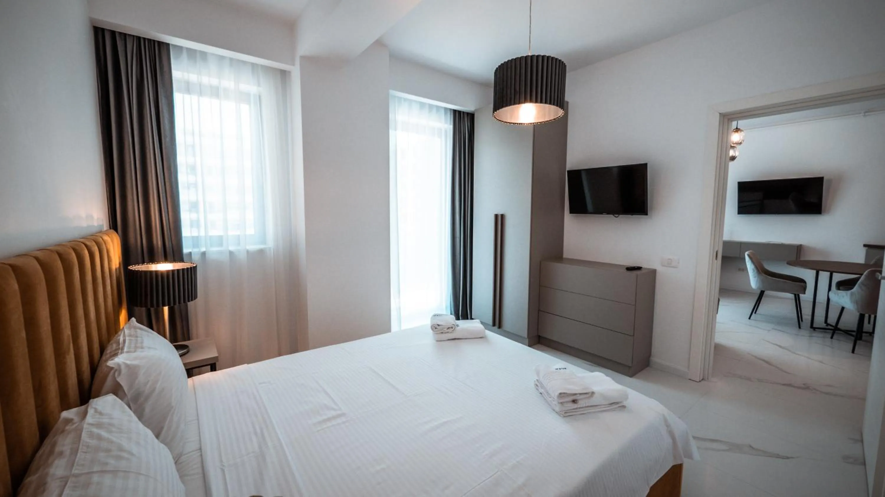Bedroom, Bed in WAVE 4 Apartments Mamaia Nord