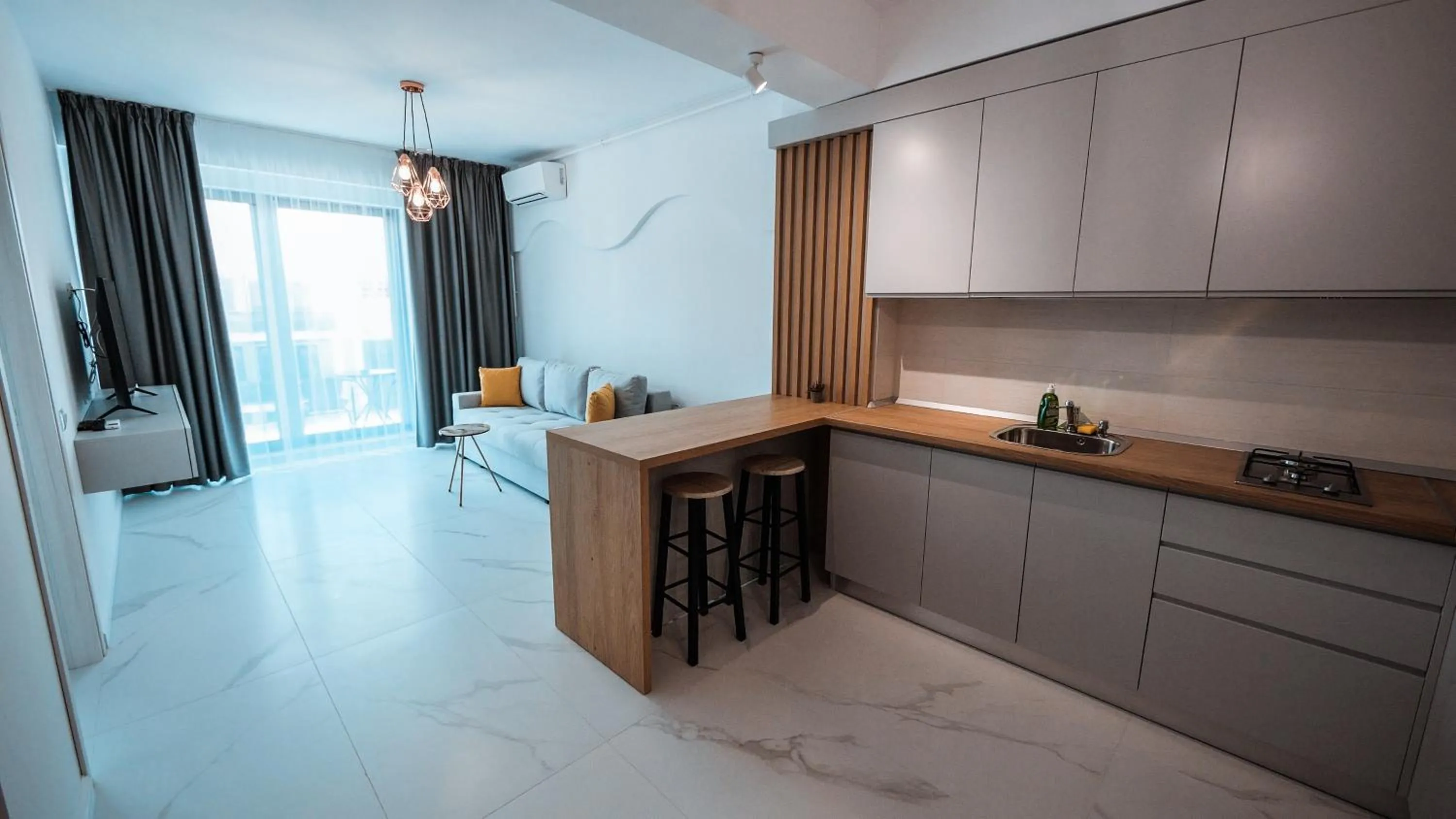 Kitchen or kitchenette in WAVE 4 Apartments Mamaia Nord