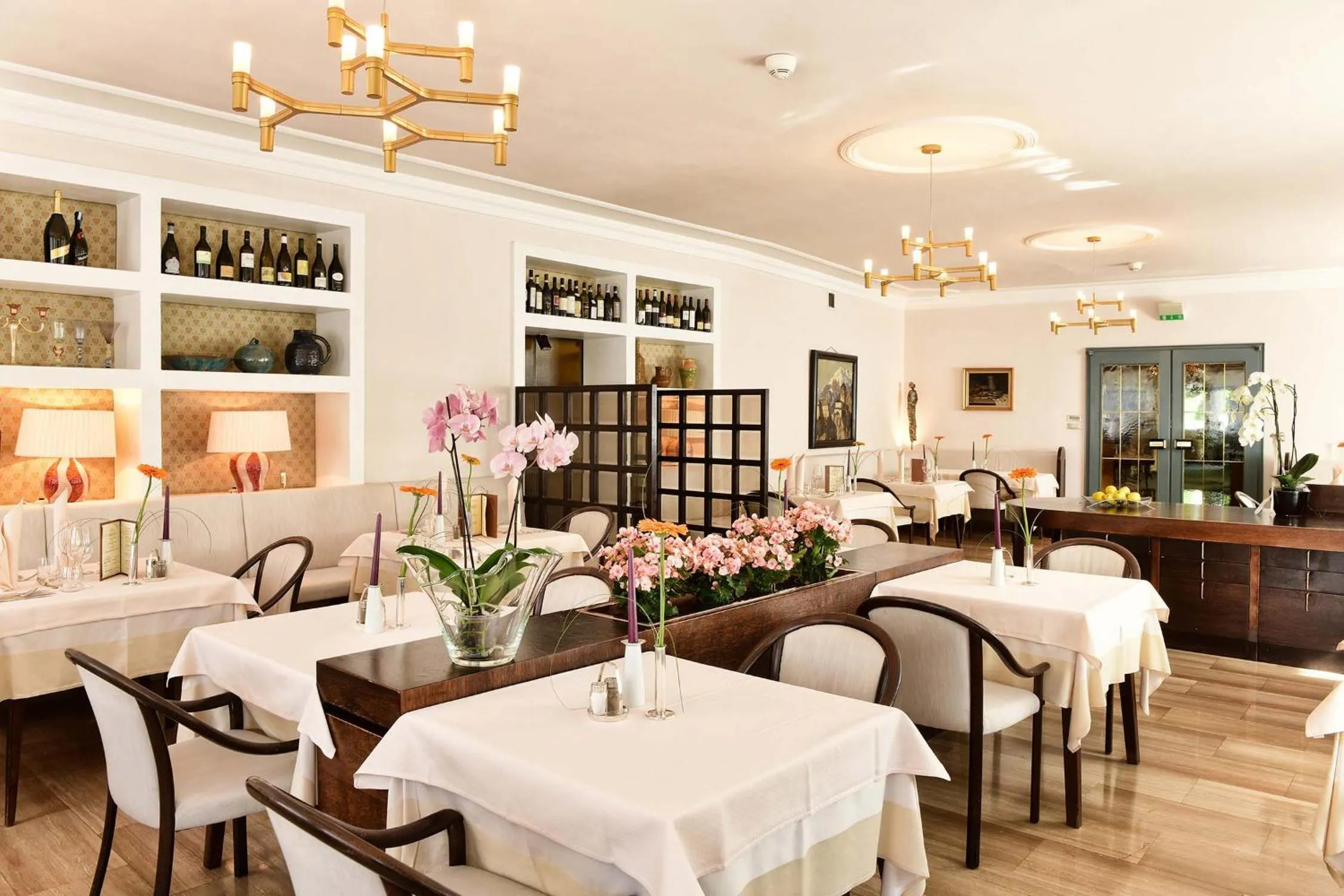 Restaurant/places to eat in Hotel Juliane