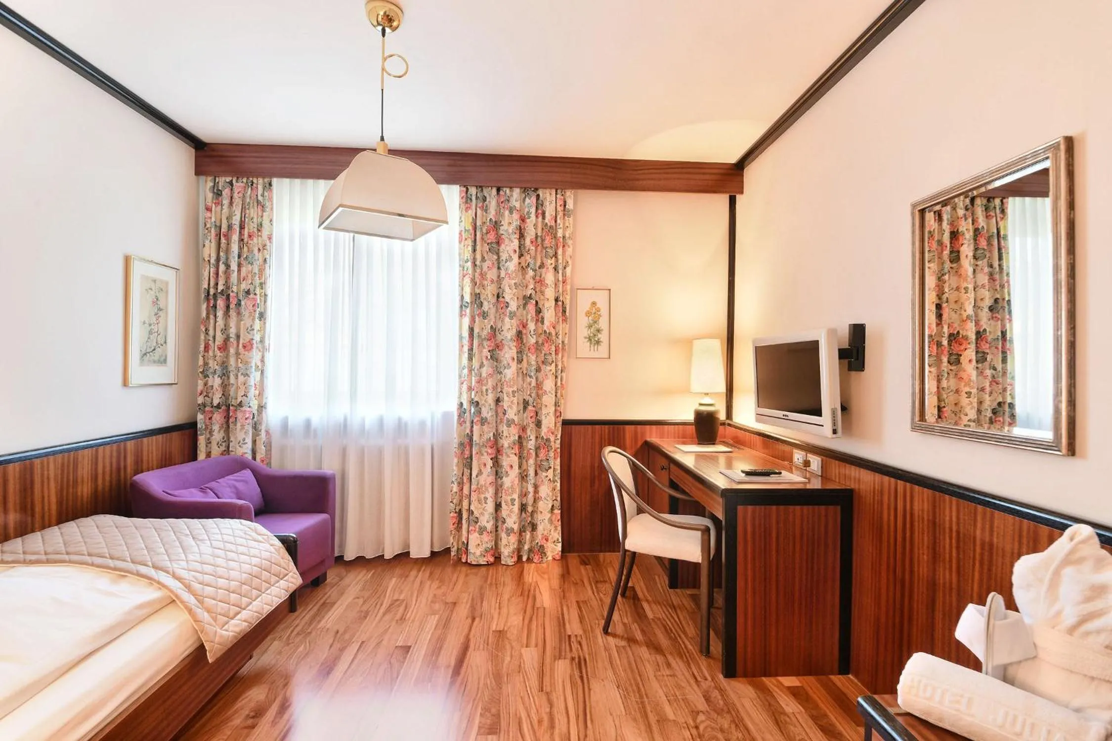 Photo of the whole room, Bed in Hotel Juliane