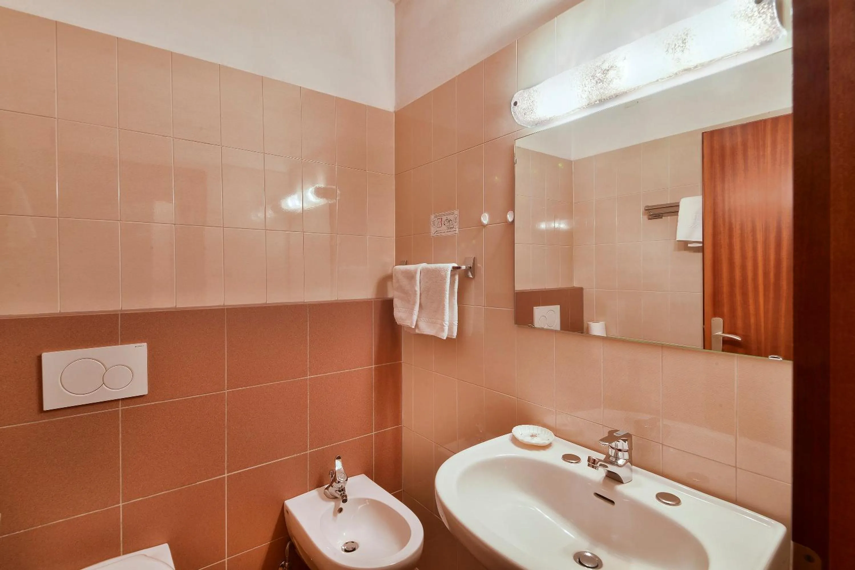 Toilet in Hotel Juliane