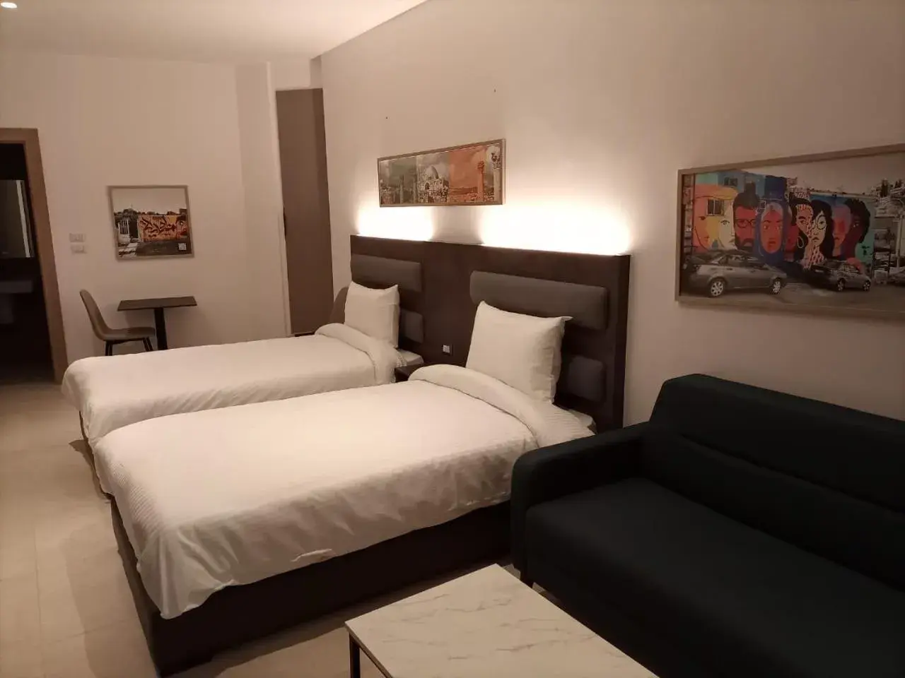 Deluxe Twin Room in Liv Weibdeh Hotel Suites Deluxe Twin Room in Liv Weibdeh Hotel Suites