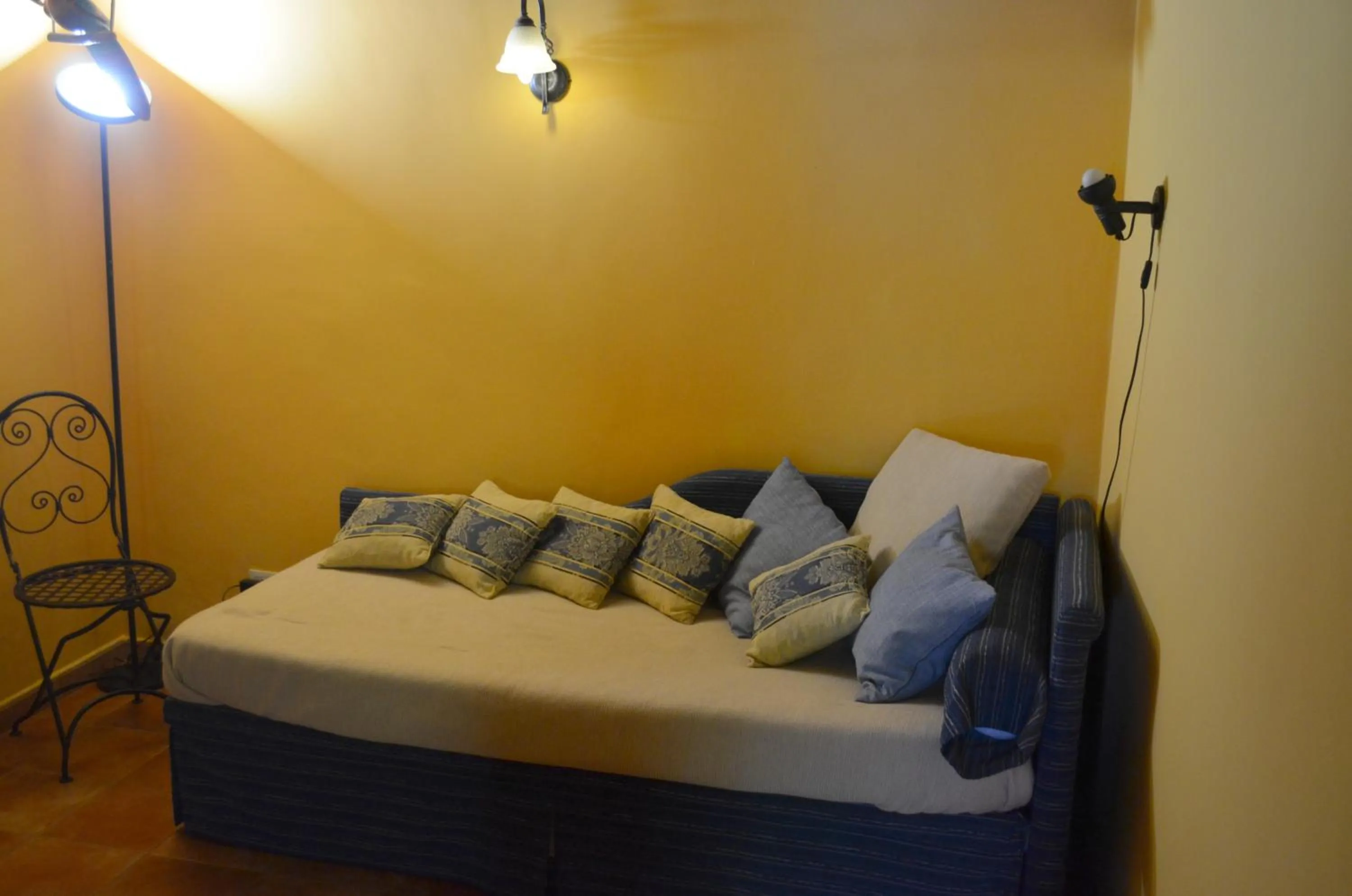 Living room, Bed in Villa VEDA