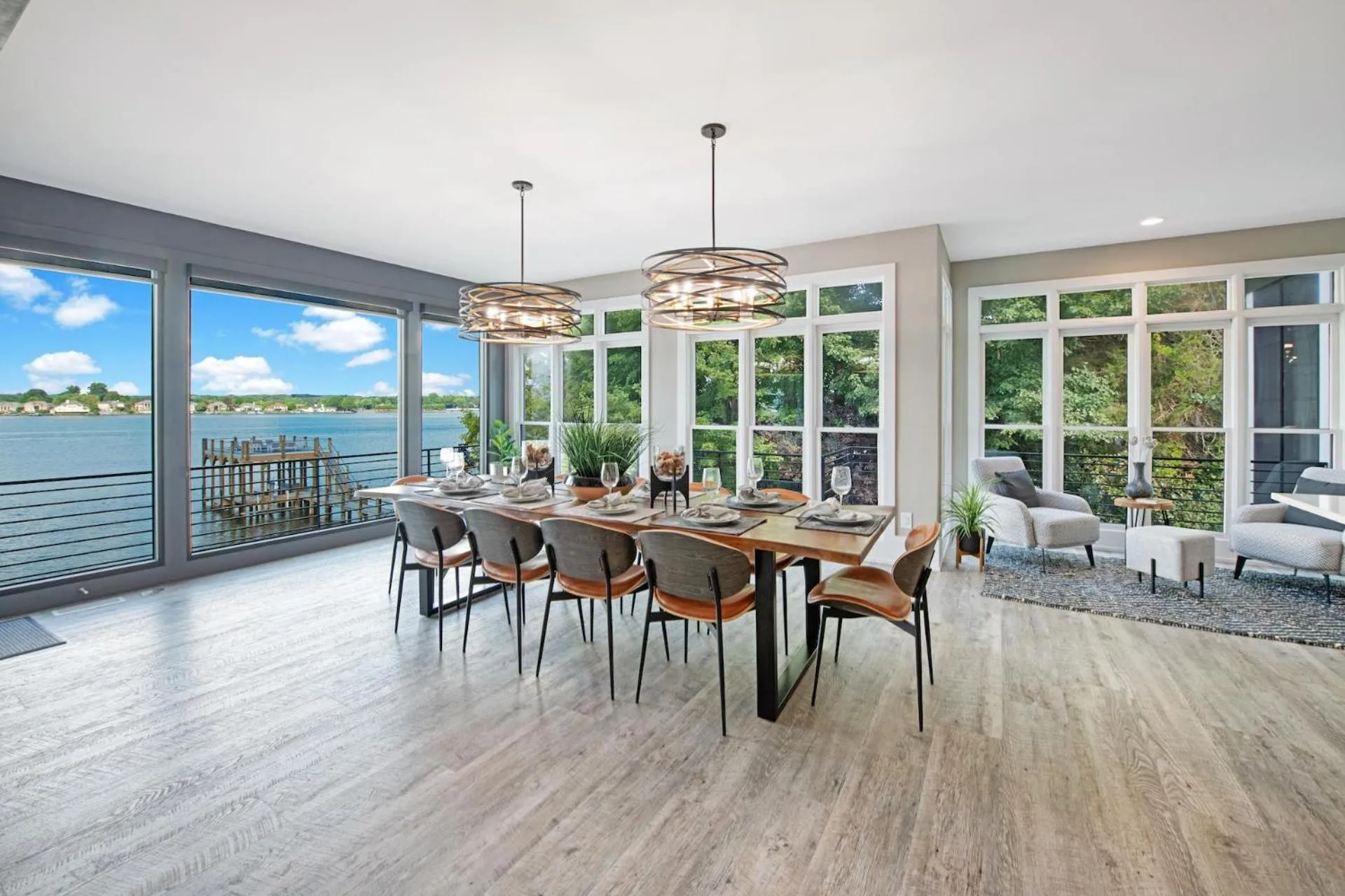 Sterling on Strawpocket