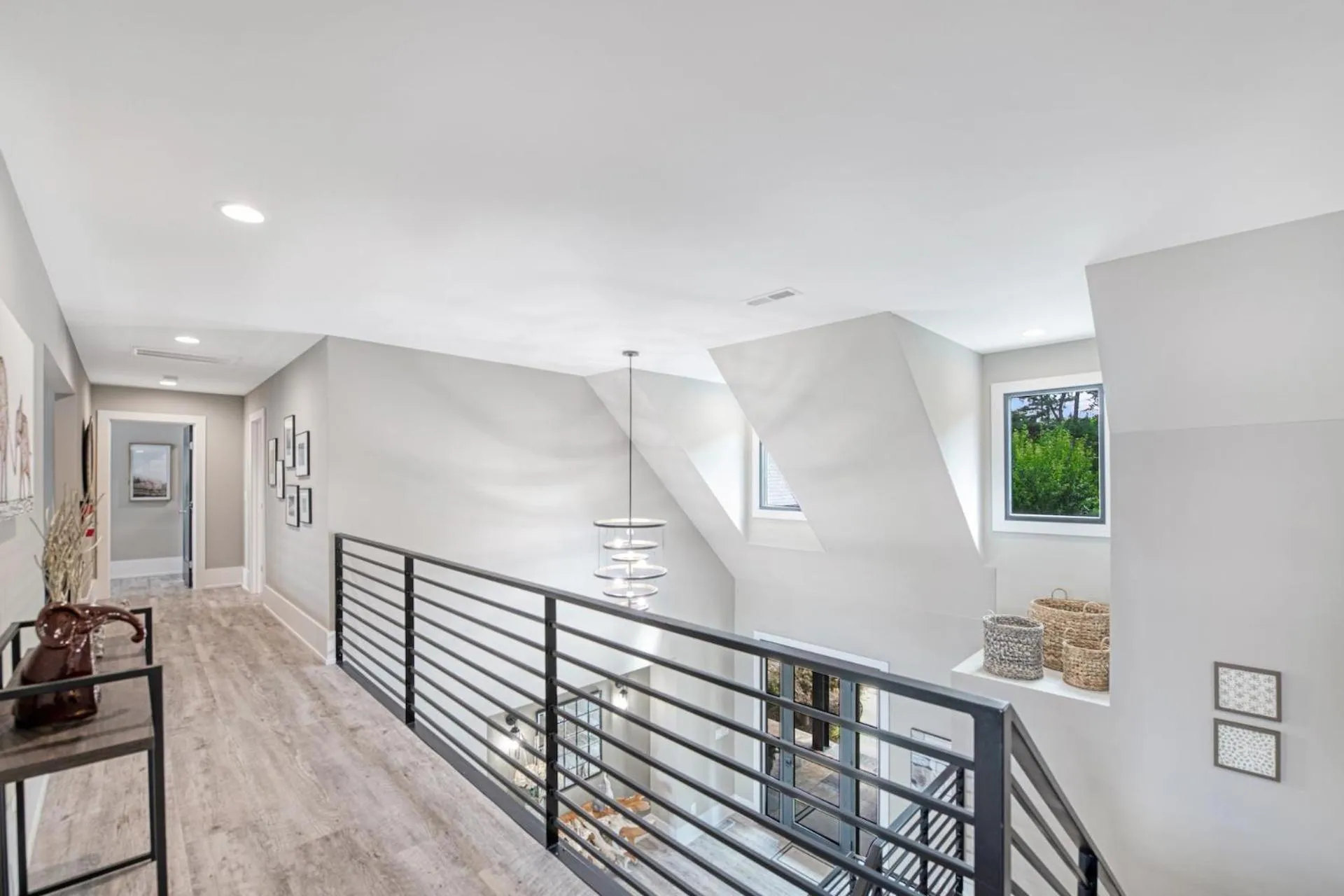 Sterling on Strawpocket