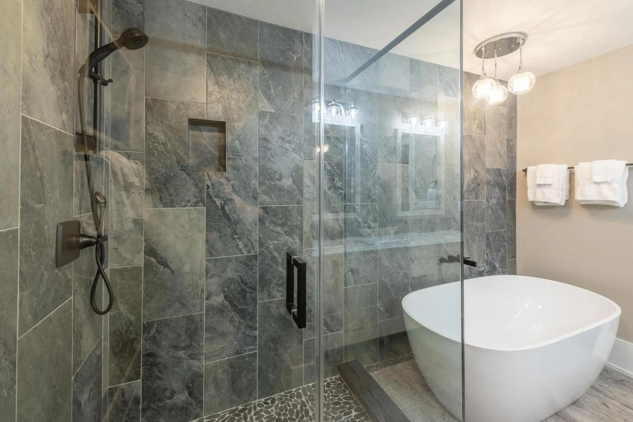 Sterling on Strawpocket