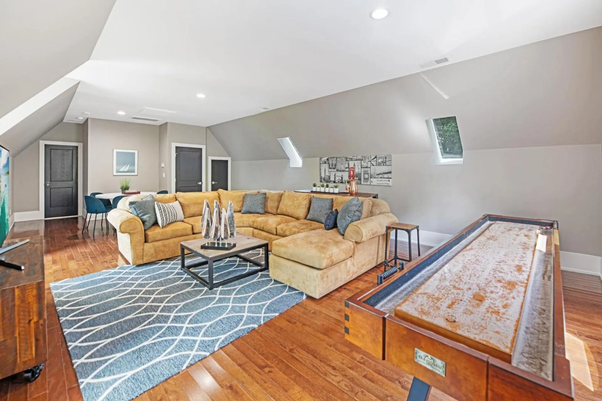 Sterling on Strawpocket