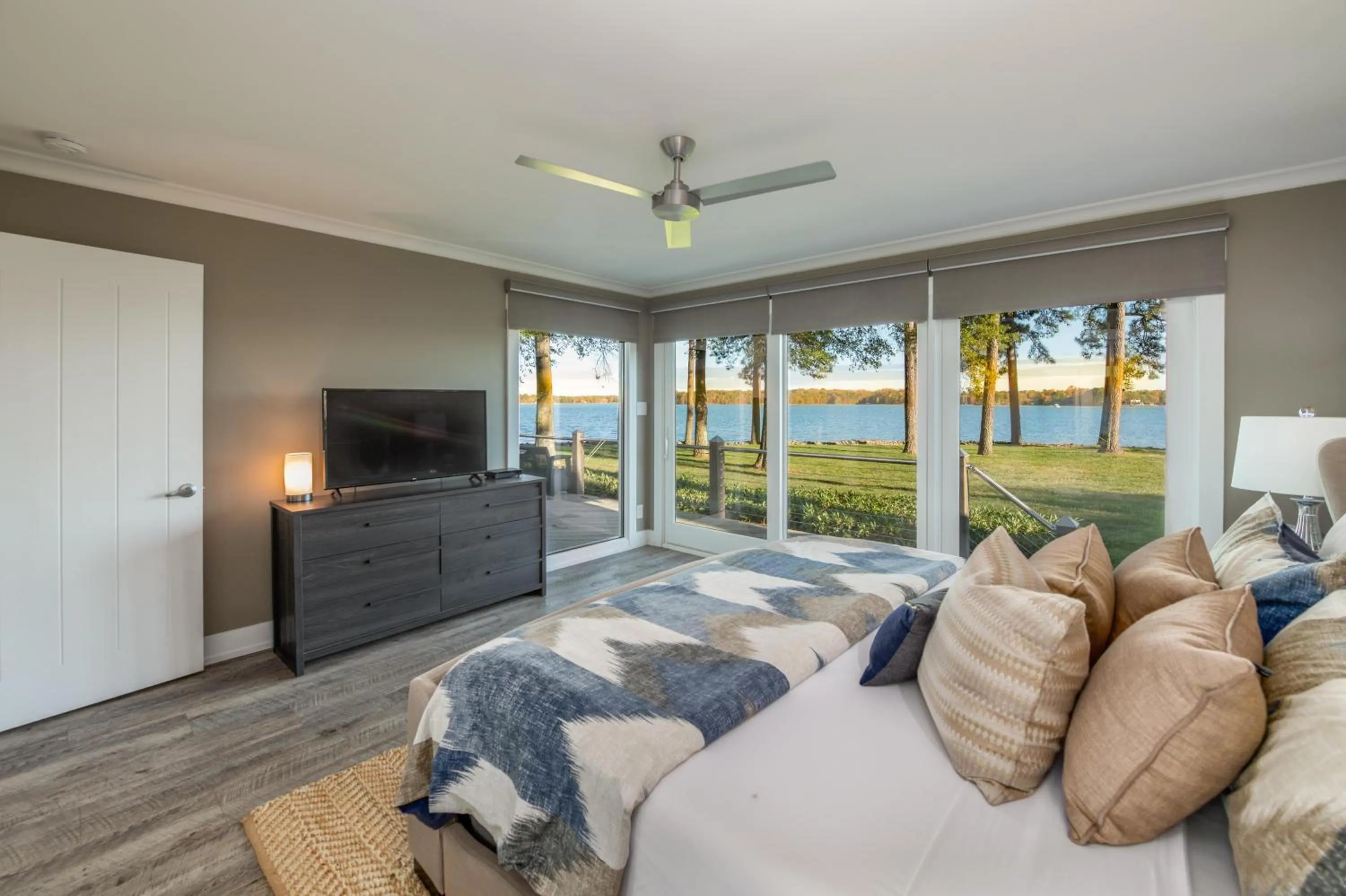 Bed in Lake Norman Playaway