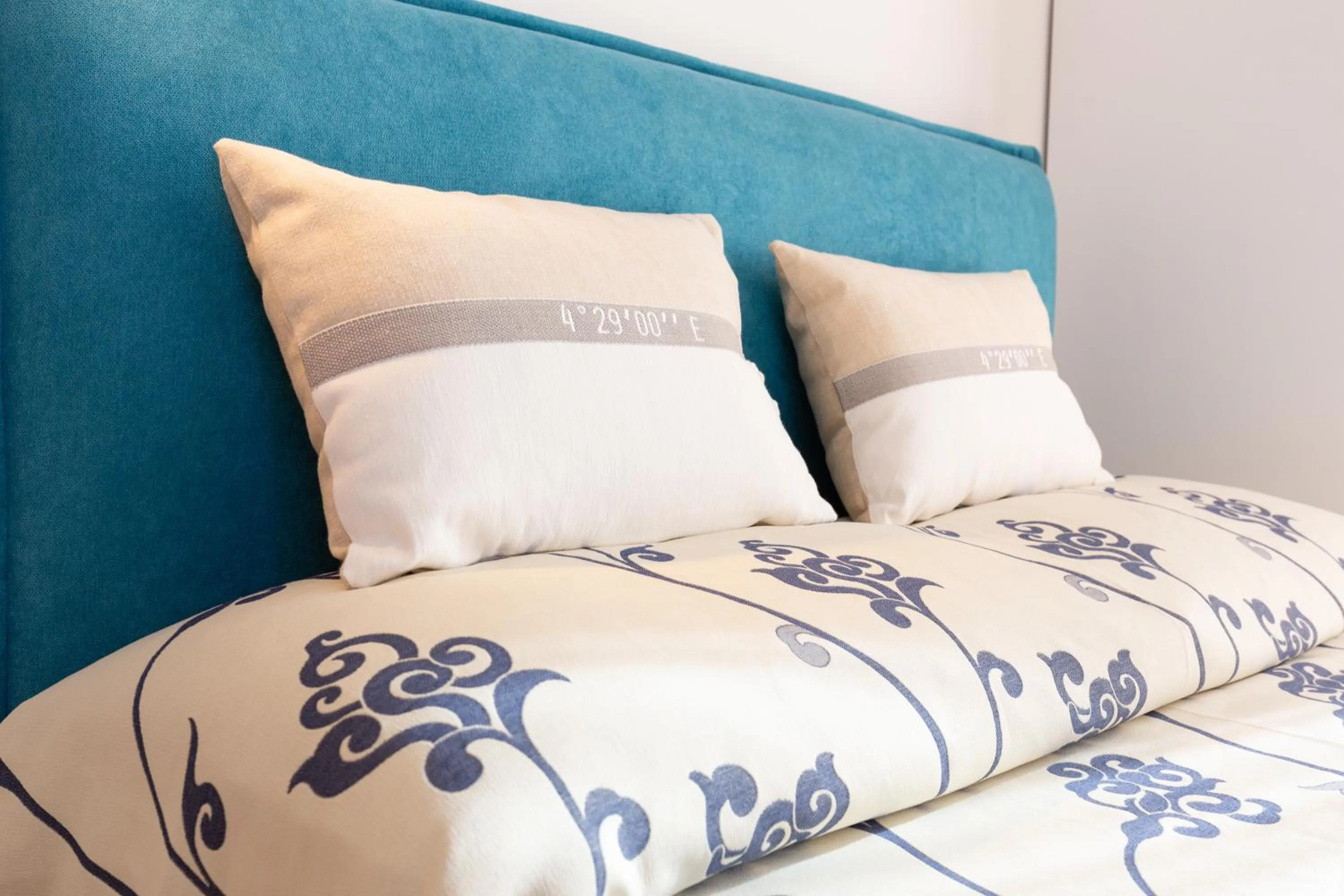 Bedroom, Bed in Riviera Residence