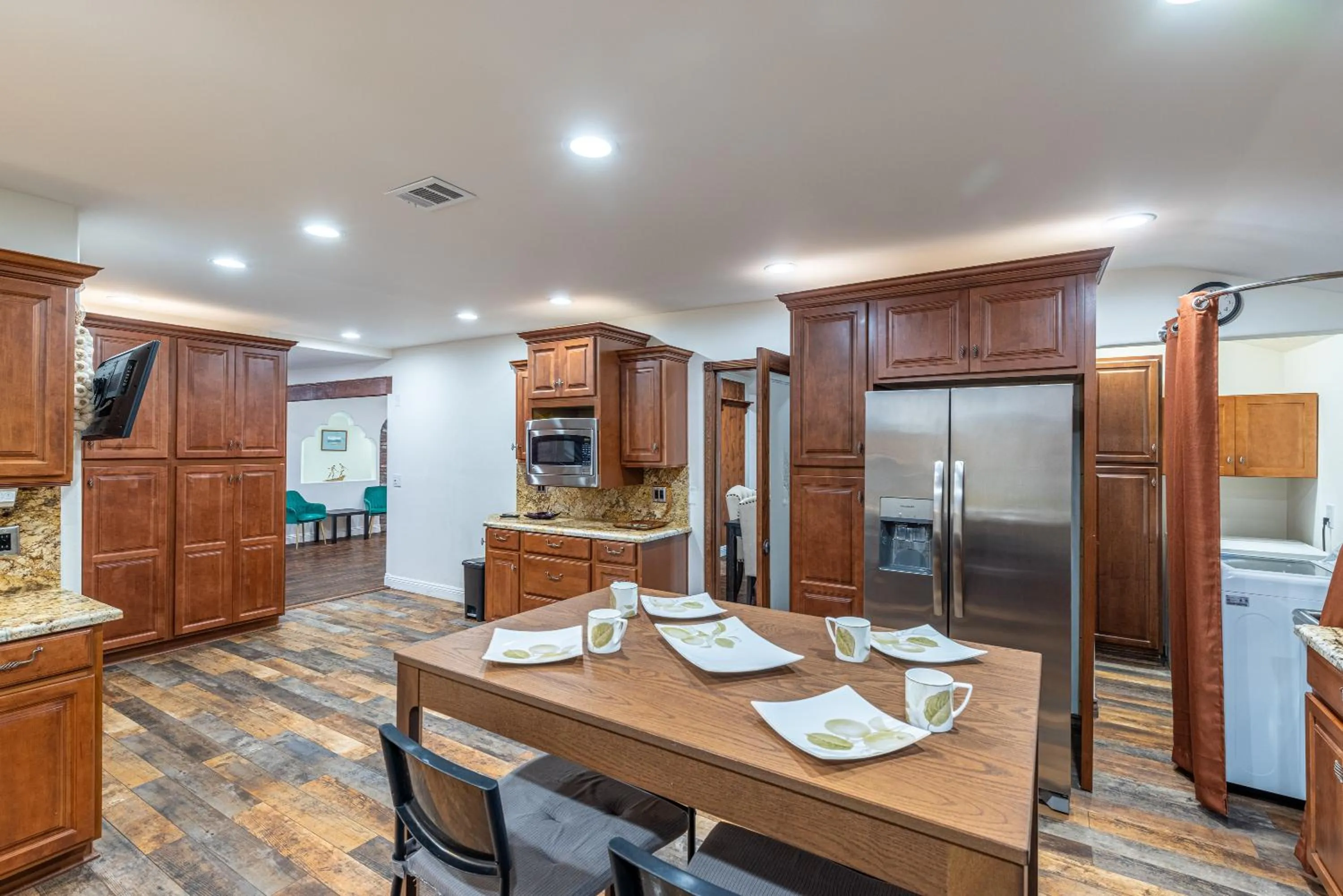 Spacious Home with Garden & Pool