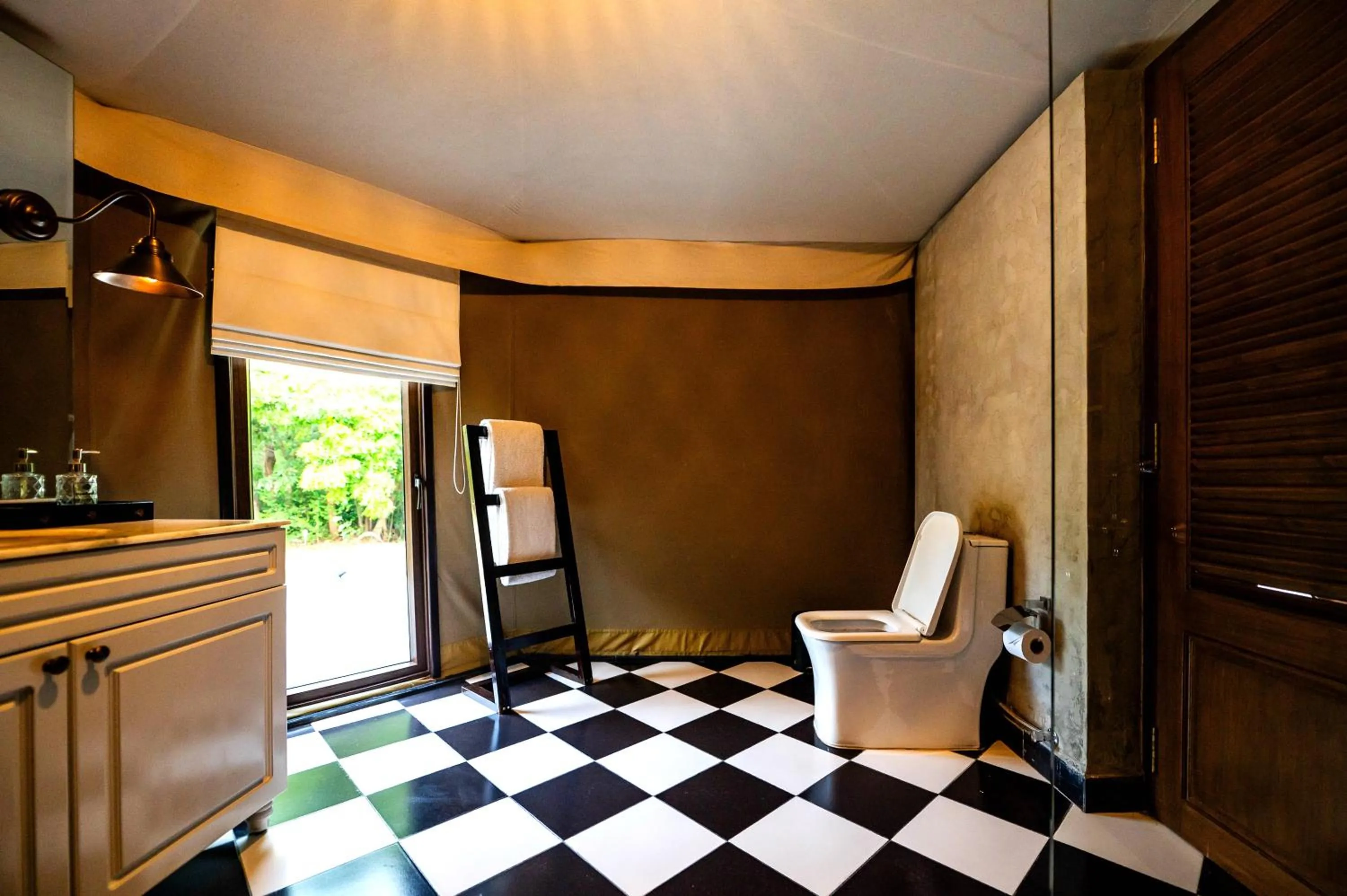 Bathroom in The Alampara Resort - Luxury Boutique Glamping & Water sports
