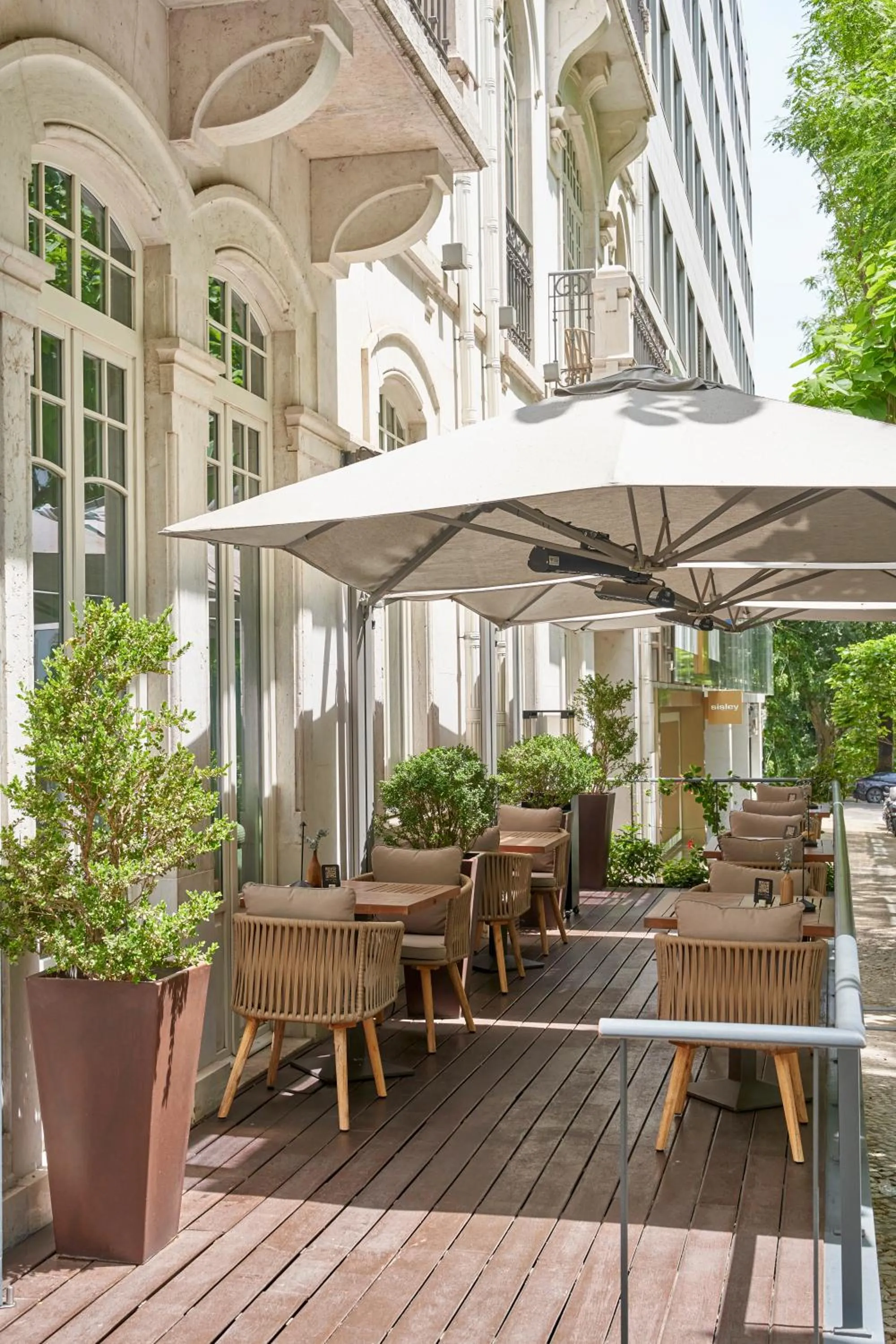 Lounge or bar in PortoBay Liberdade