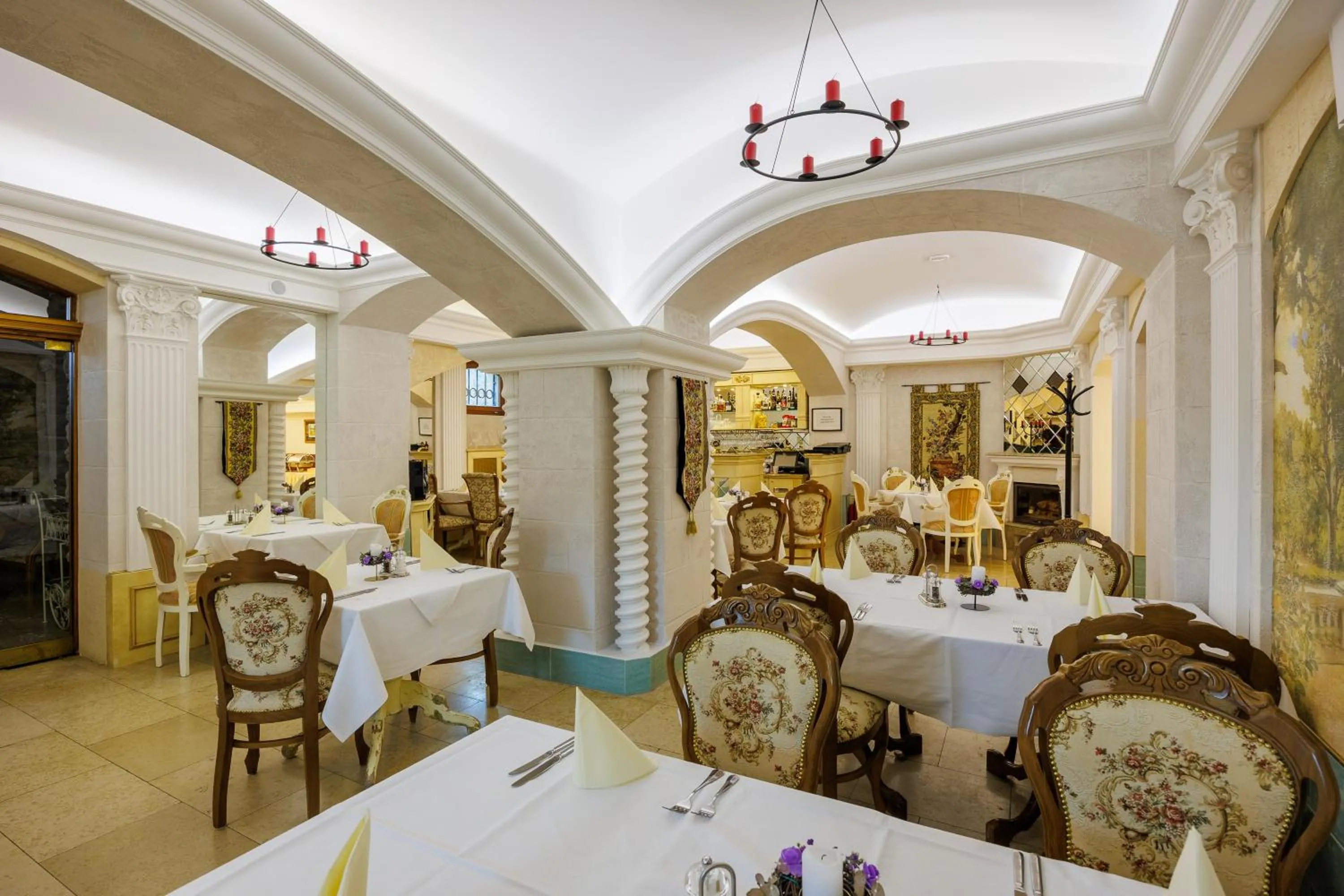 Restaurant/places to eat in Hotel U Zámečku Cihelny