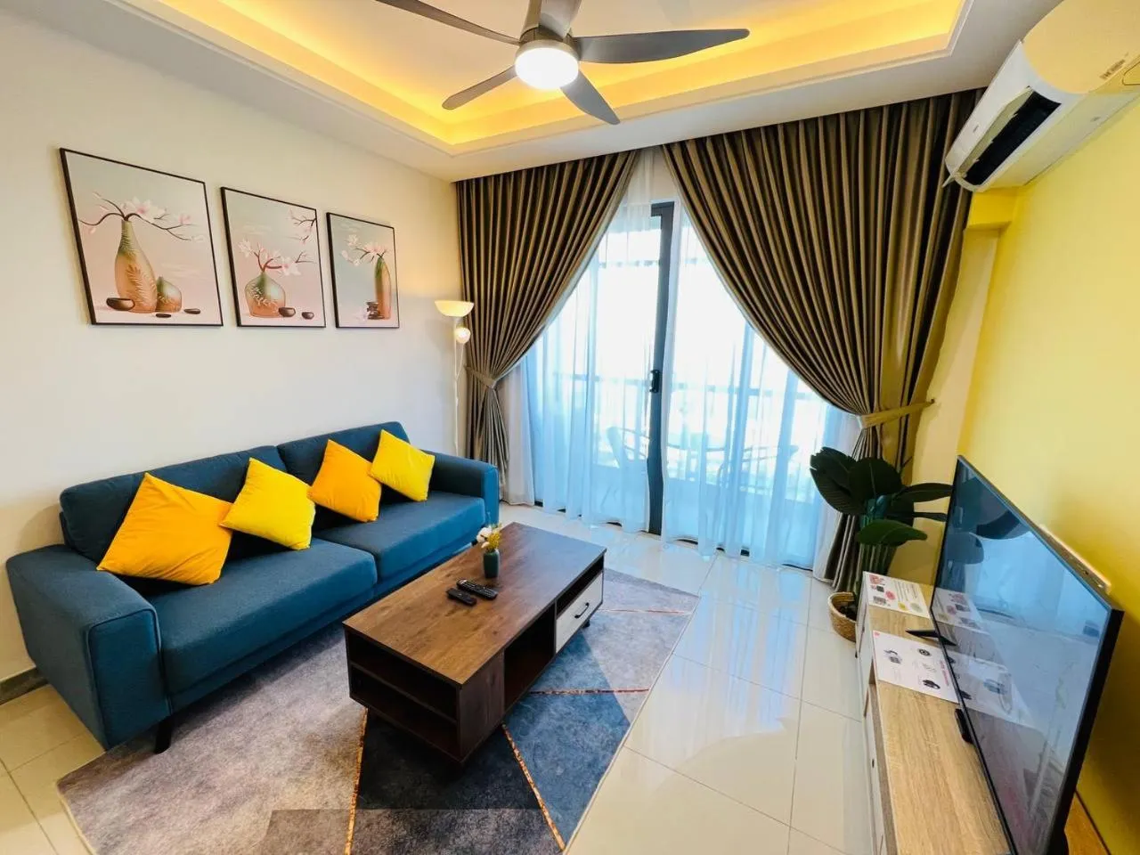 Studio Apartment with Sea View in R&F PRINCESS COVE by ANJU