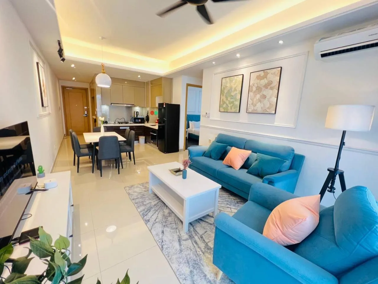 R&F PRINCESS COVE by ANJU