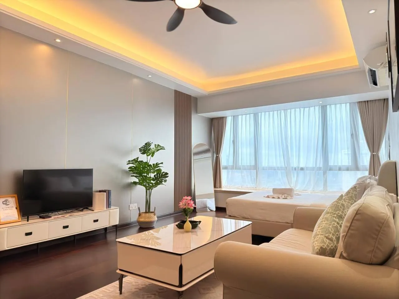 R&F PRINCESS COVE by ANJU