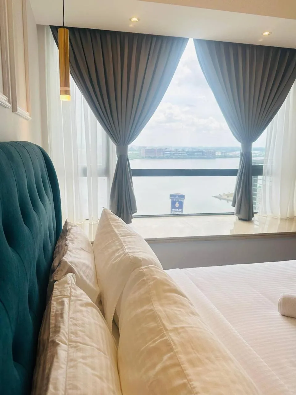 Bed in R&F PRINCESS COVE by ANJU