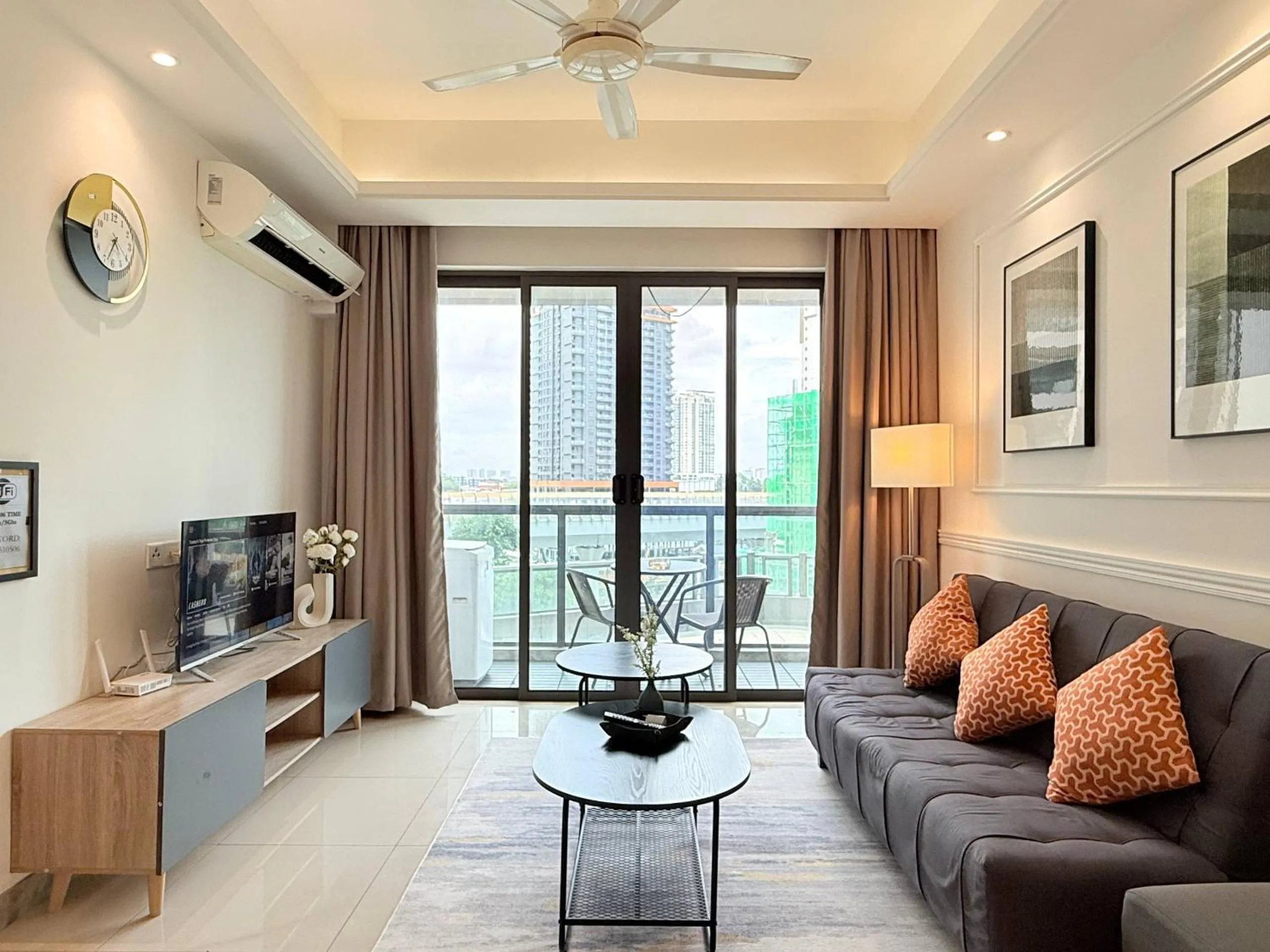 R&F PRINCESS COVE by ANJU