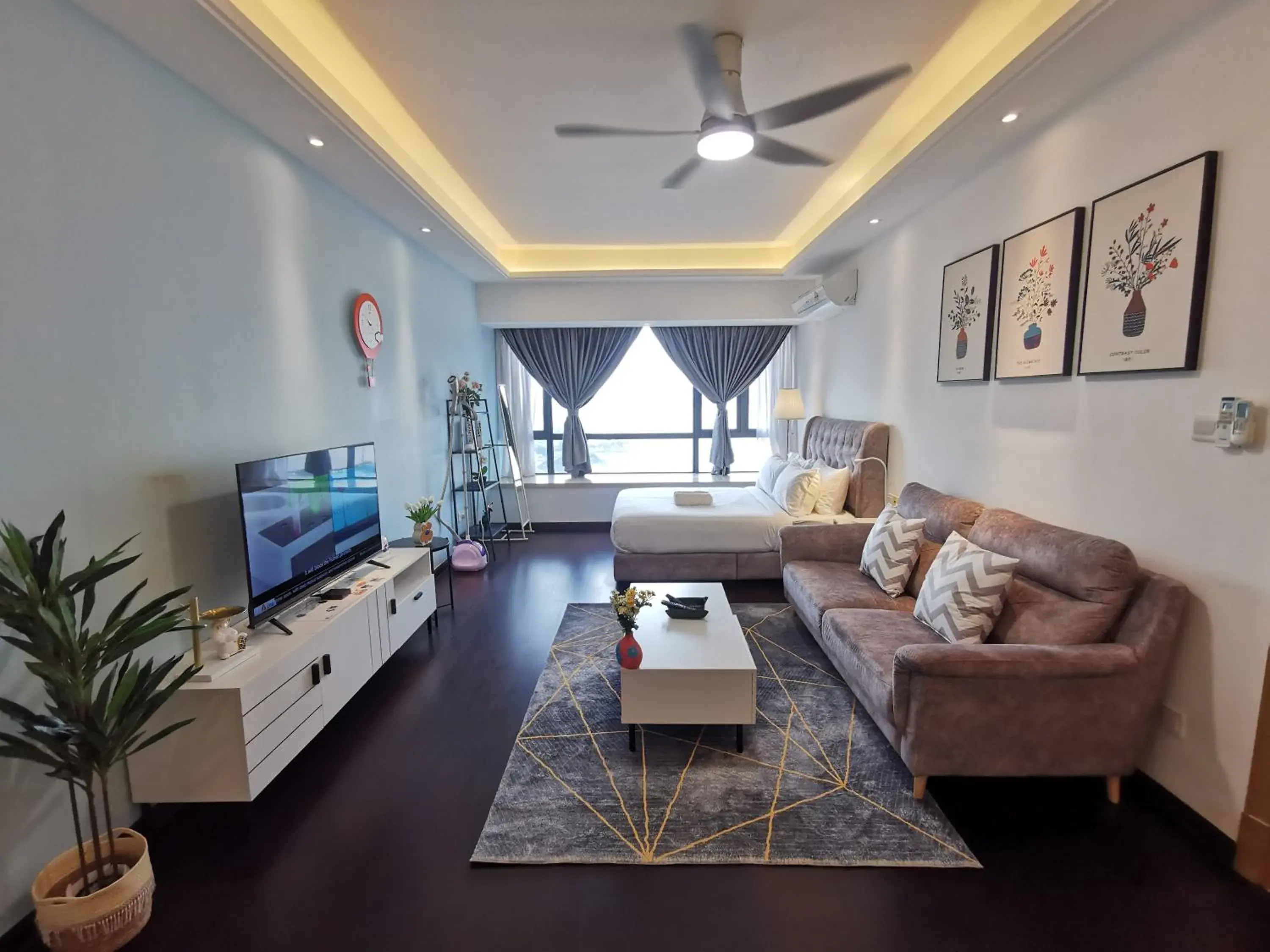 Queen Studio in R&F PRINCESS COVE by ANJU Queen Studio in R&F PRINCESS COVE by ANJU