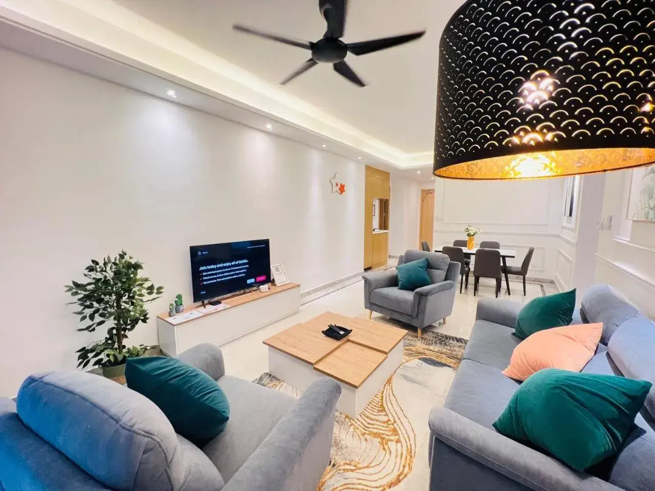 Triple Room with Balcony in R&F PRINCESS COVE by ANJU Triple Room with Balcony in R&F PRINCESS COVE by ANJU