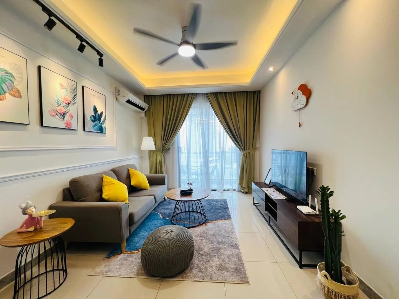 R&F PRINCESS COVE by ANJU