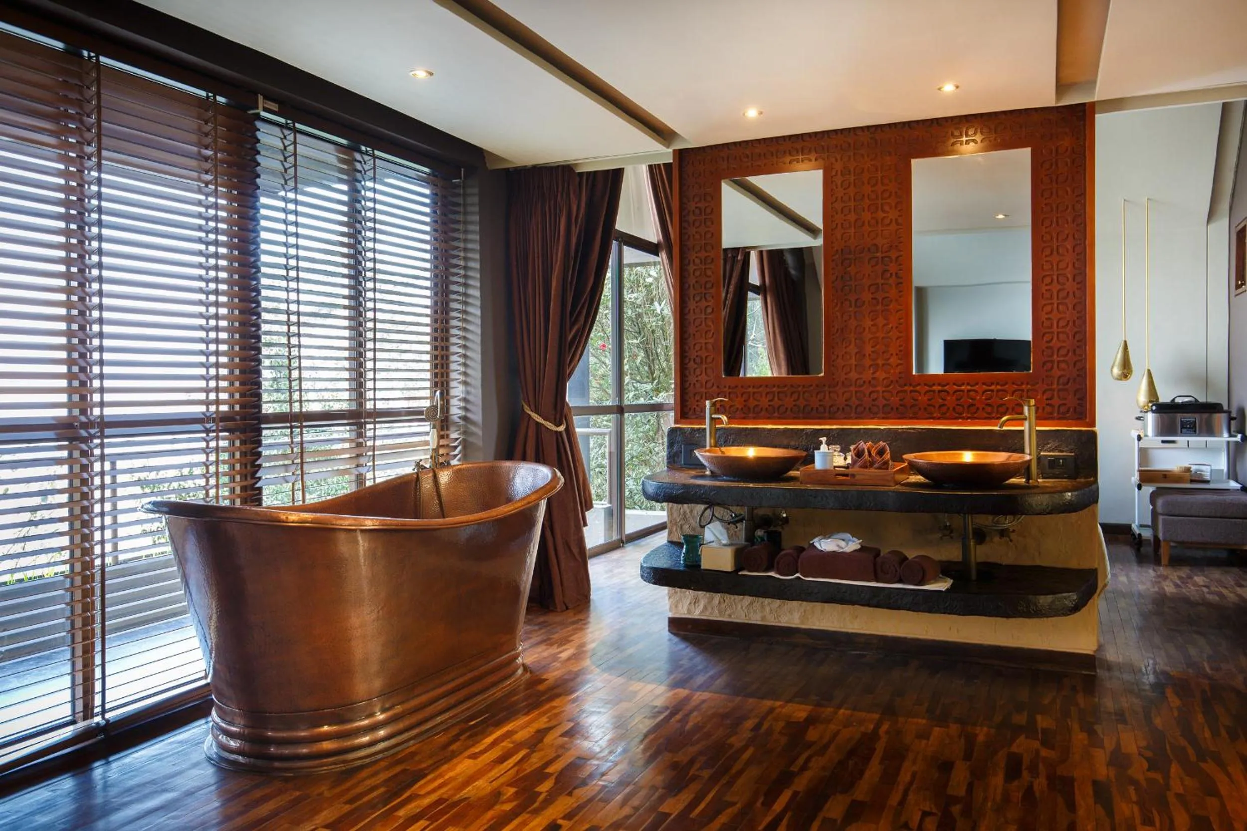 Bathroom in Kavya Himalayas