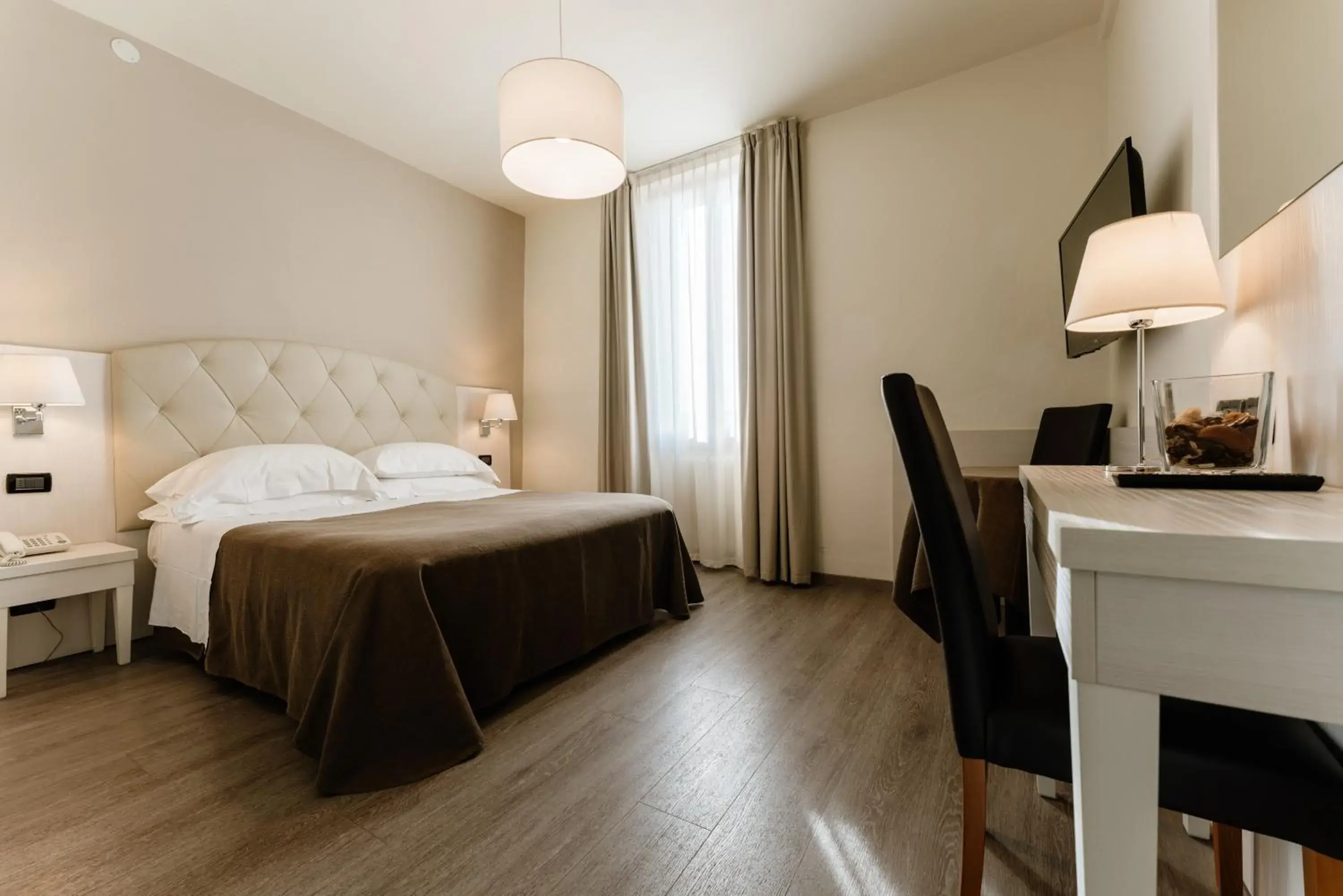 Comfort Double Room - single occupancy in Hotel Eden Salò Comfort Double Room - single occupancy in Hotel Eden Salò