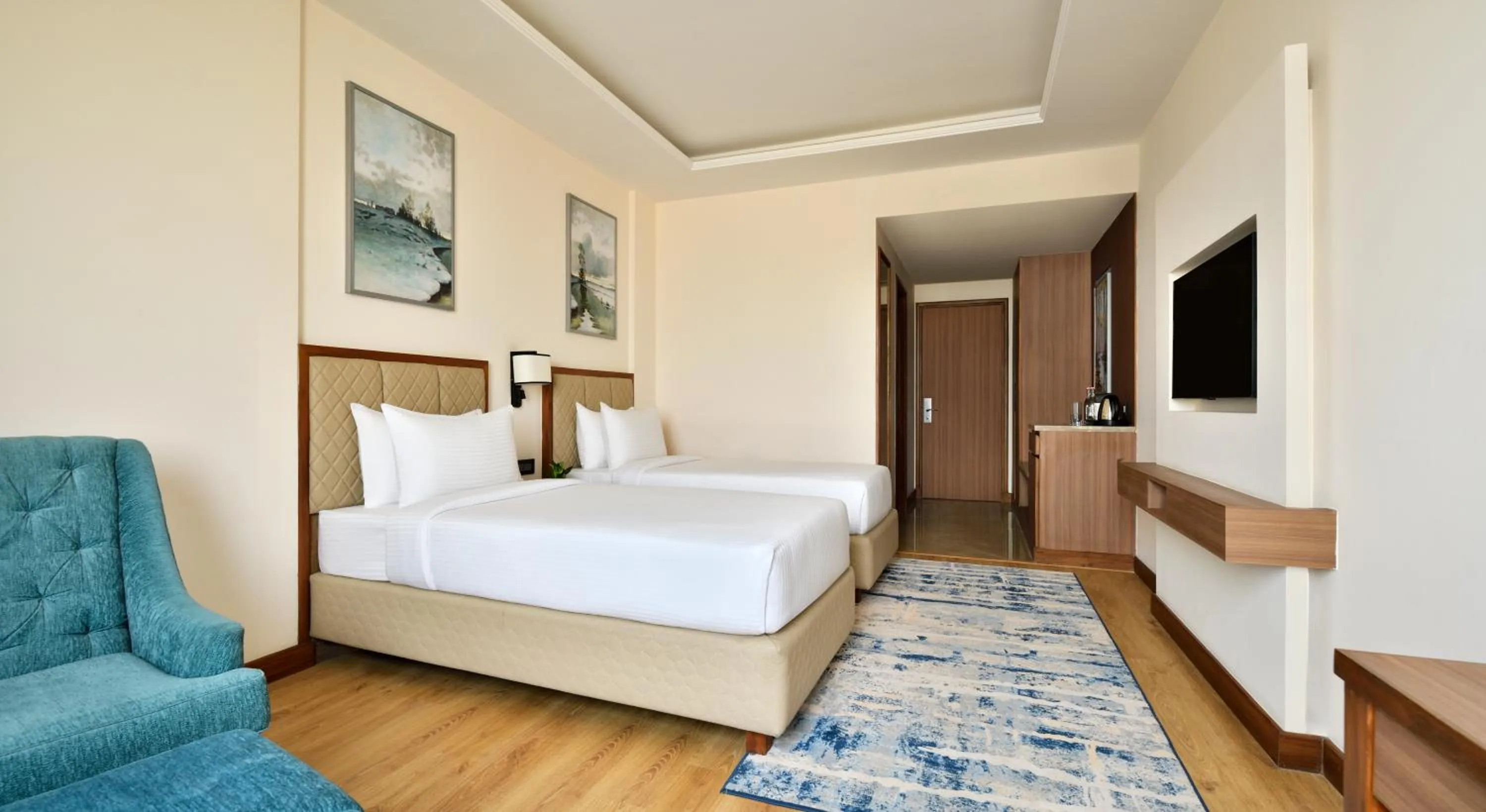 Bed in Golden Tulip Jalandhar