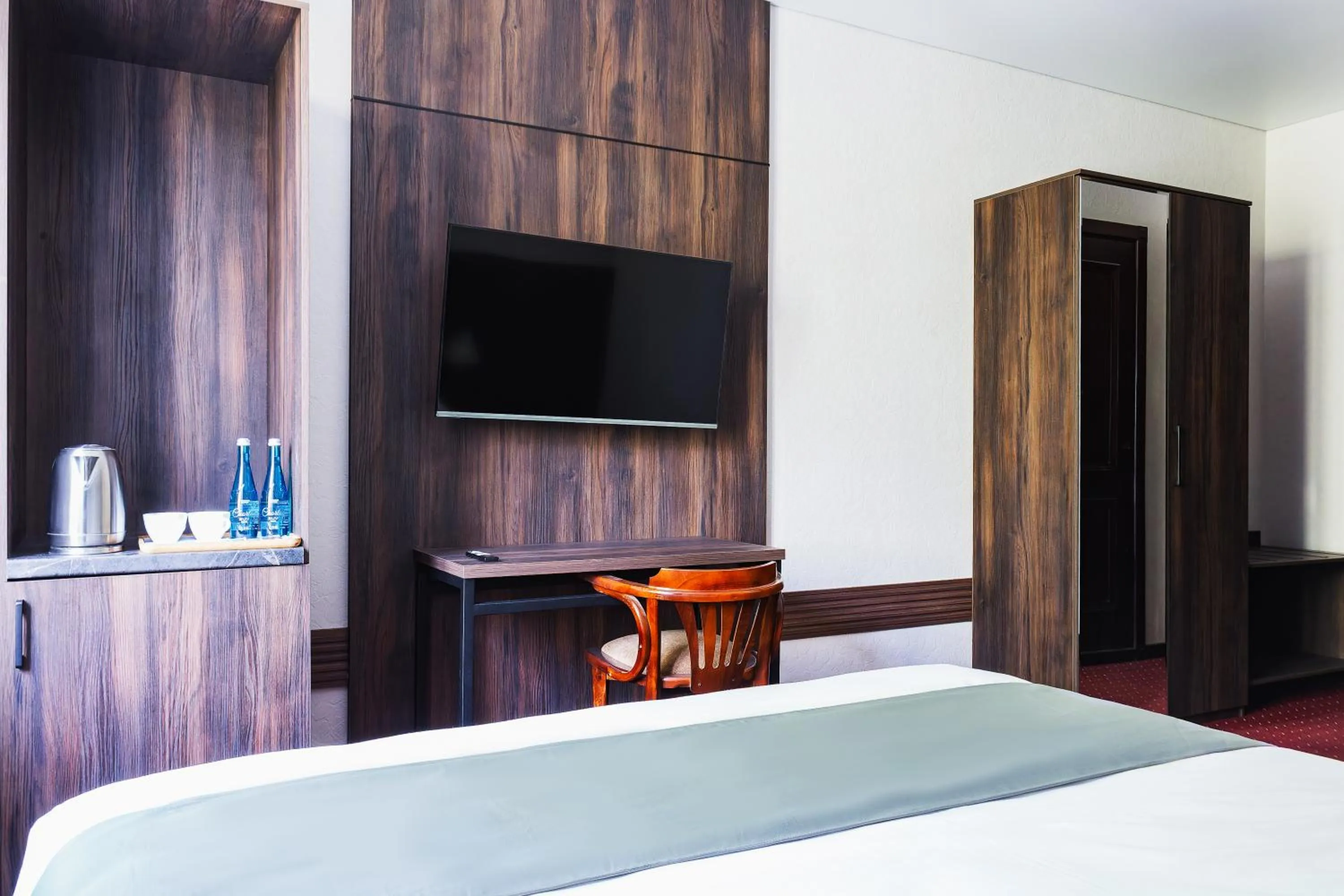 Bed in Grand Nur Hotel