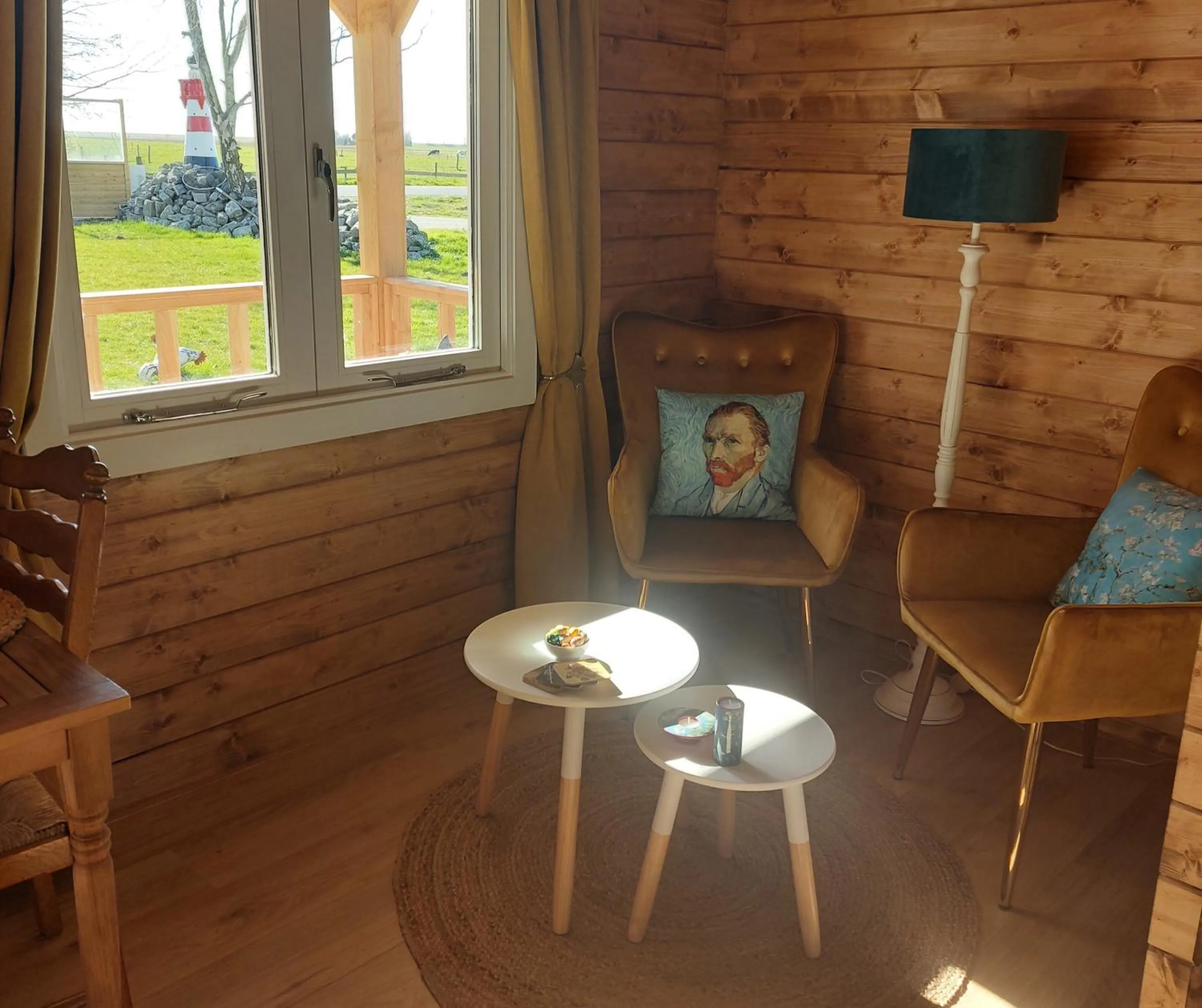 Seating area in Het baken van Tholen