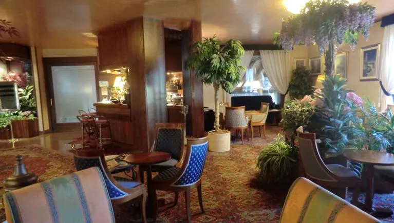 Communal lounge/ TV room in Hotel Bellavista