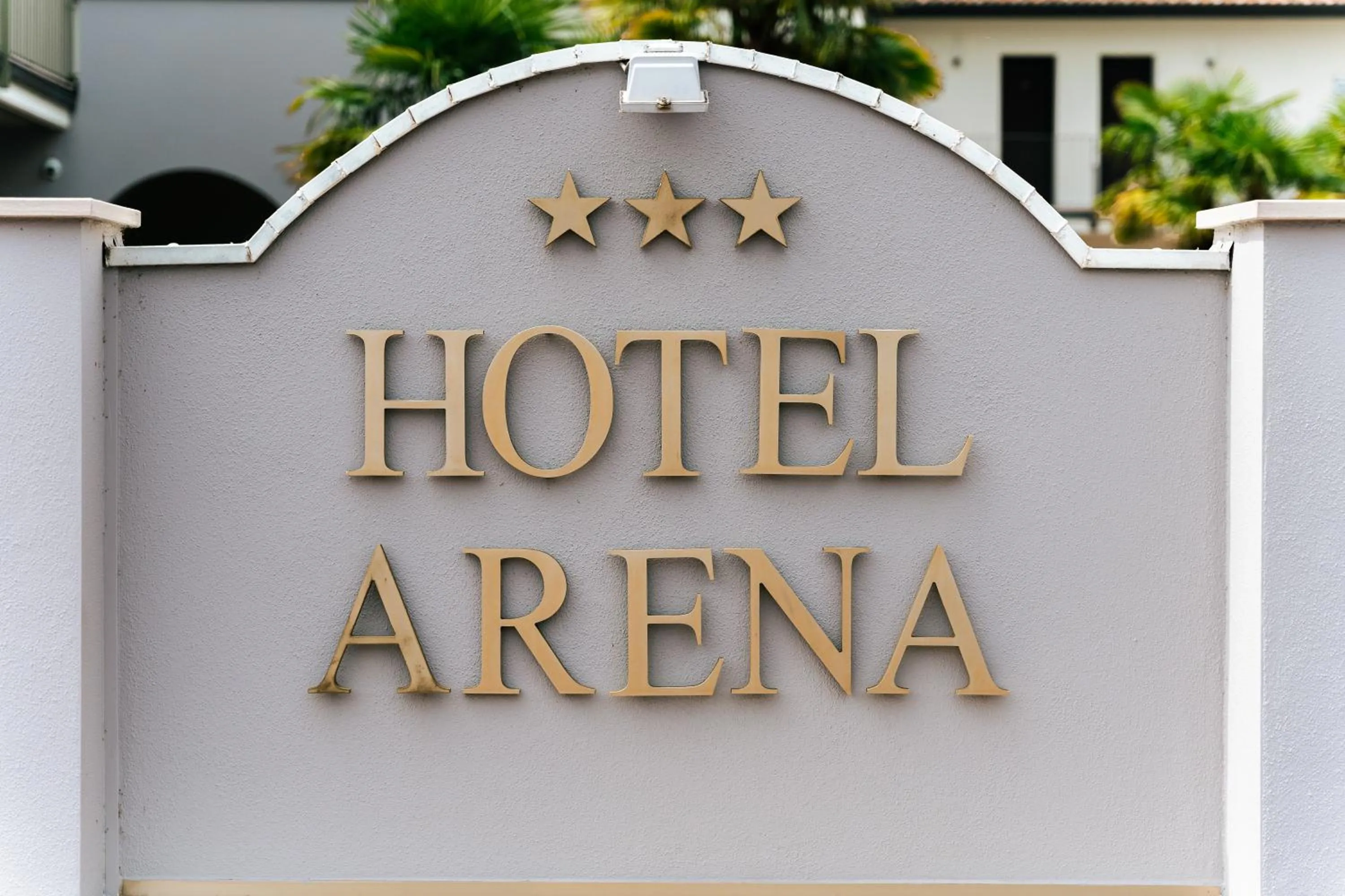 Property logo or sign in Hotel Arena