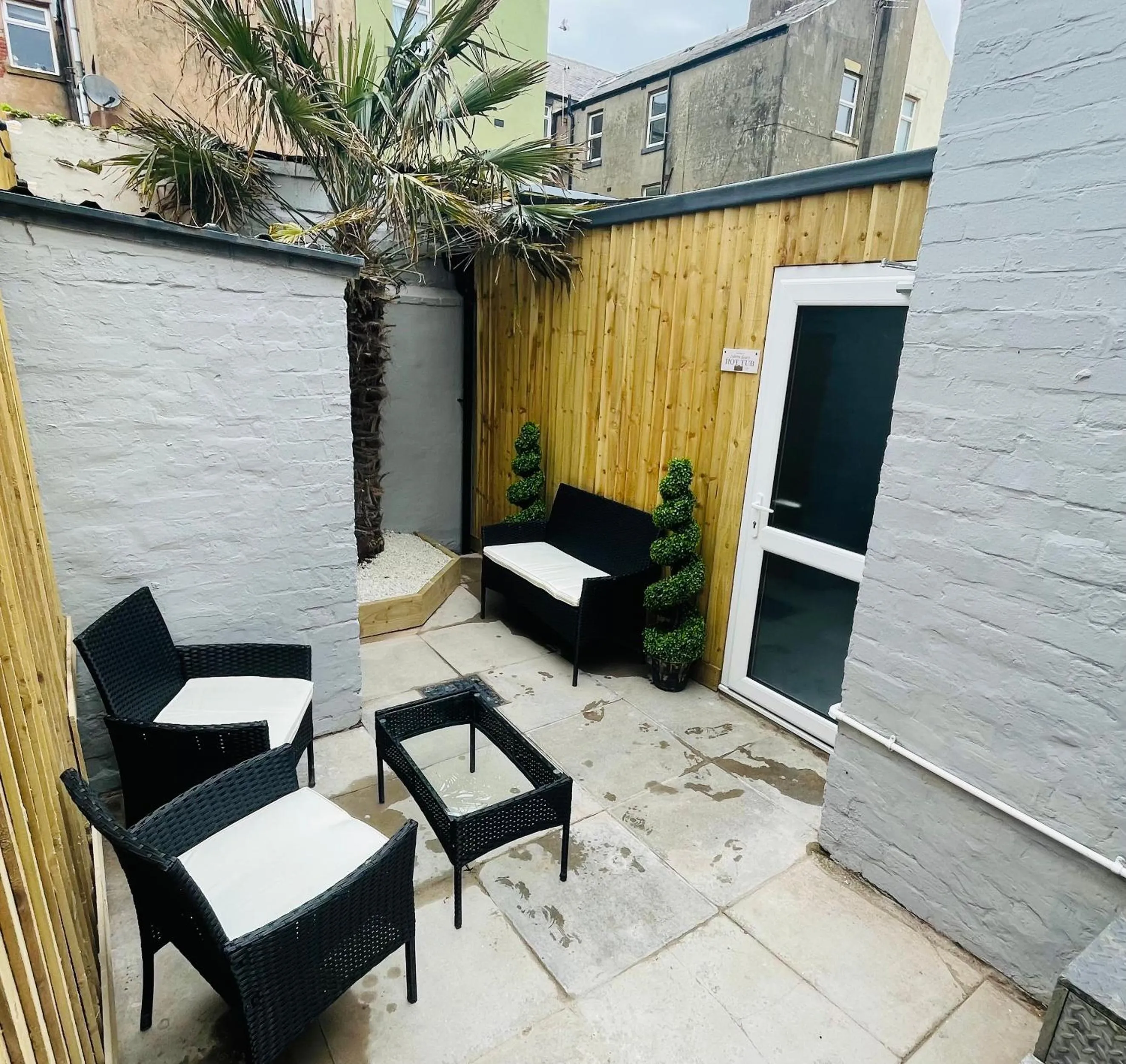 Activities in Osborne hot tub and jacuzzi suites