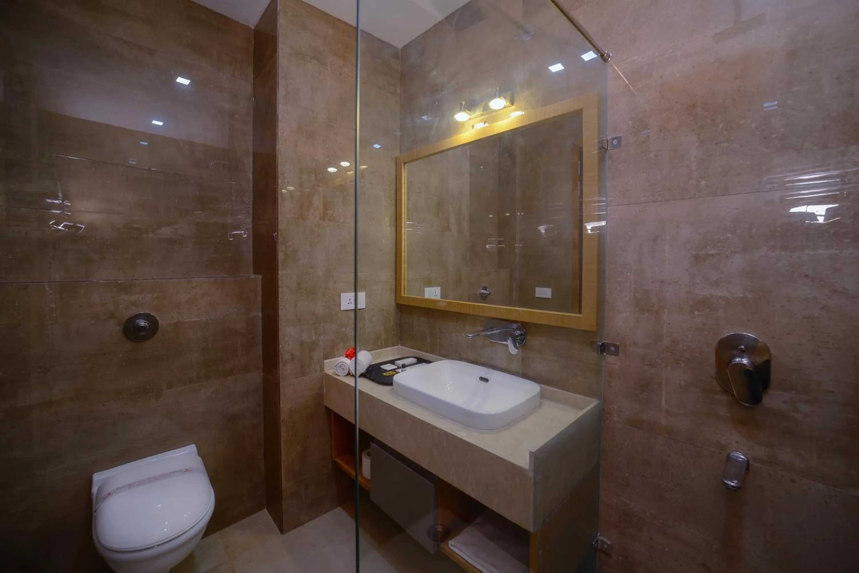 Wingston A TreeHouse Hotel, Barsana