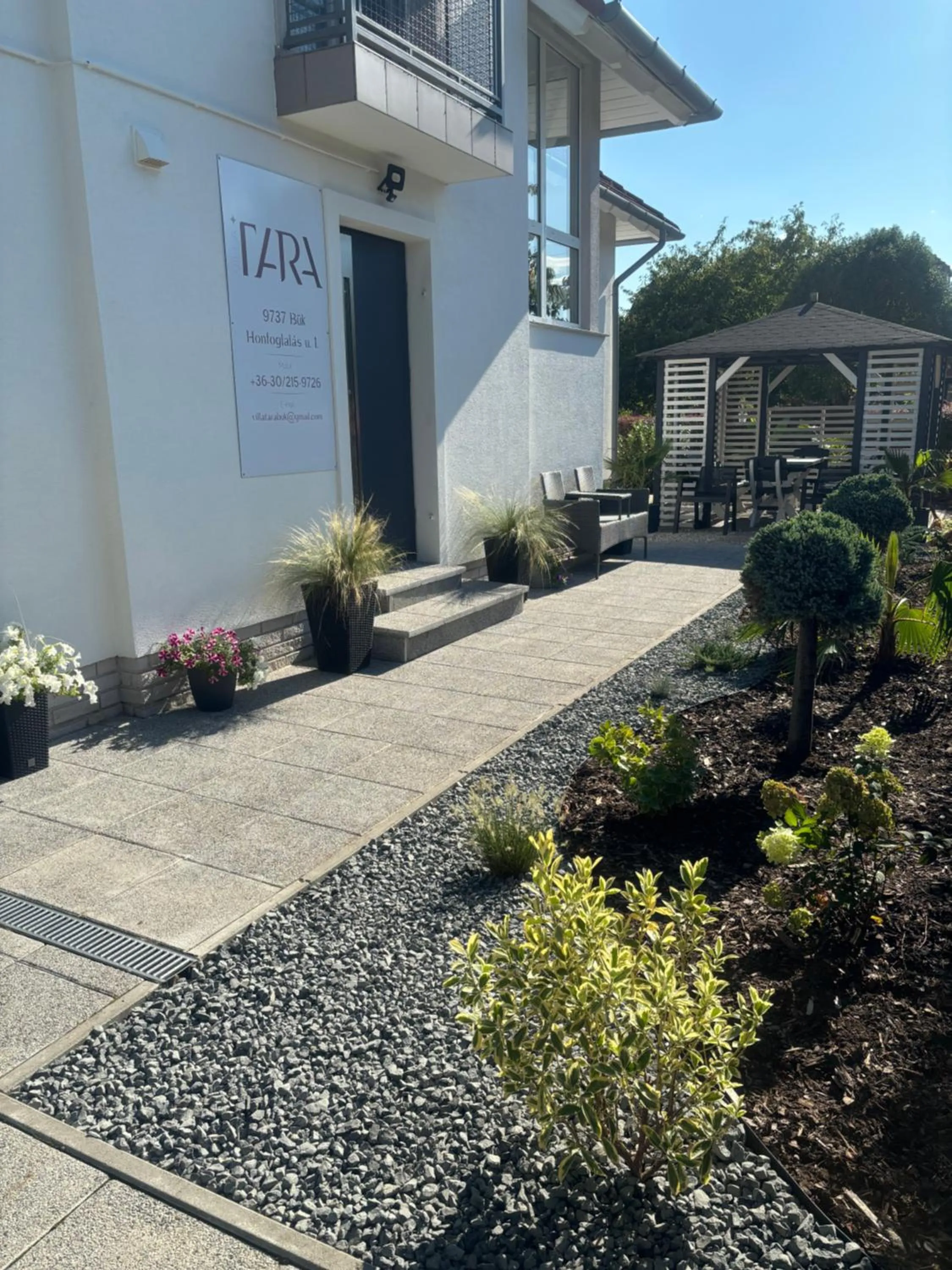 Property building in Villa Tara Bük