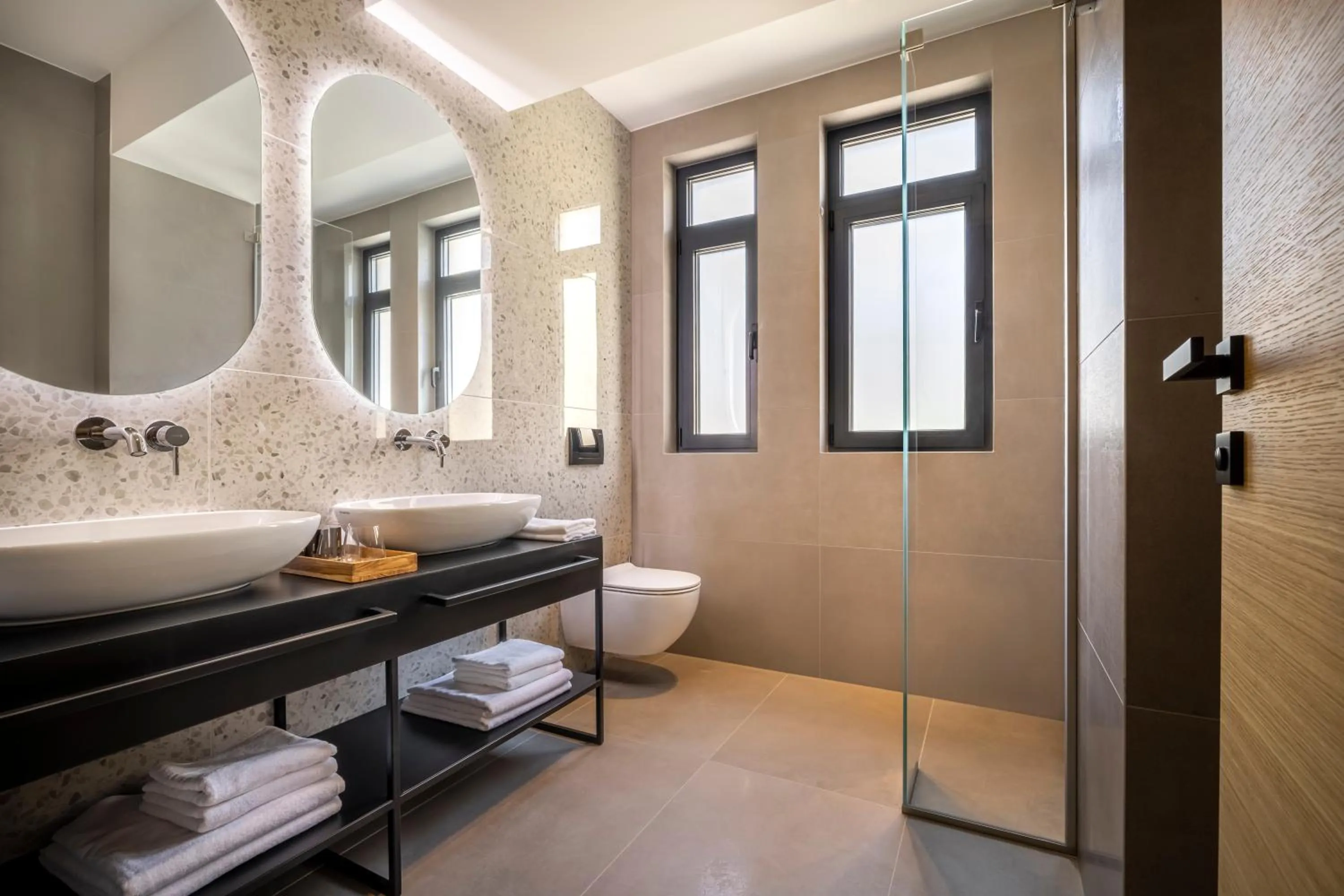 Bathroom in DUNATOVI DVORI Heritage Hotel