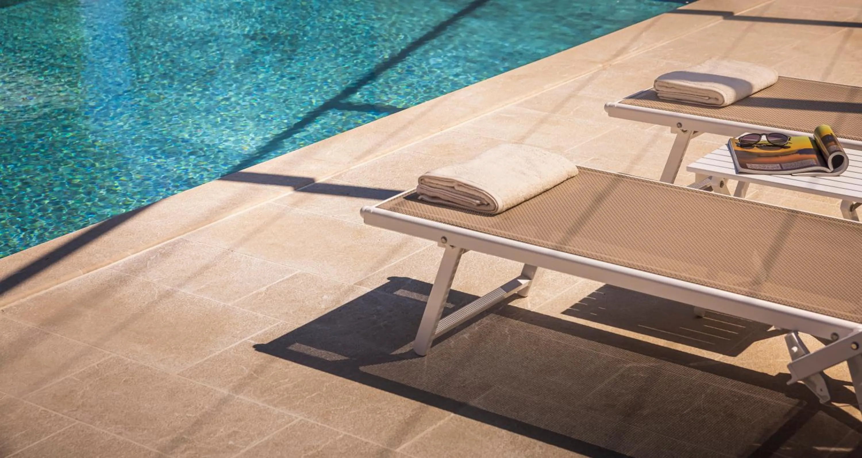 Swimming pool in DUNATOVI DVORI Heritage Hotel