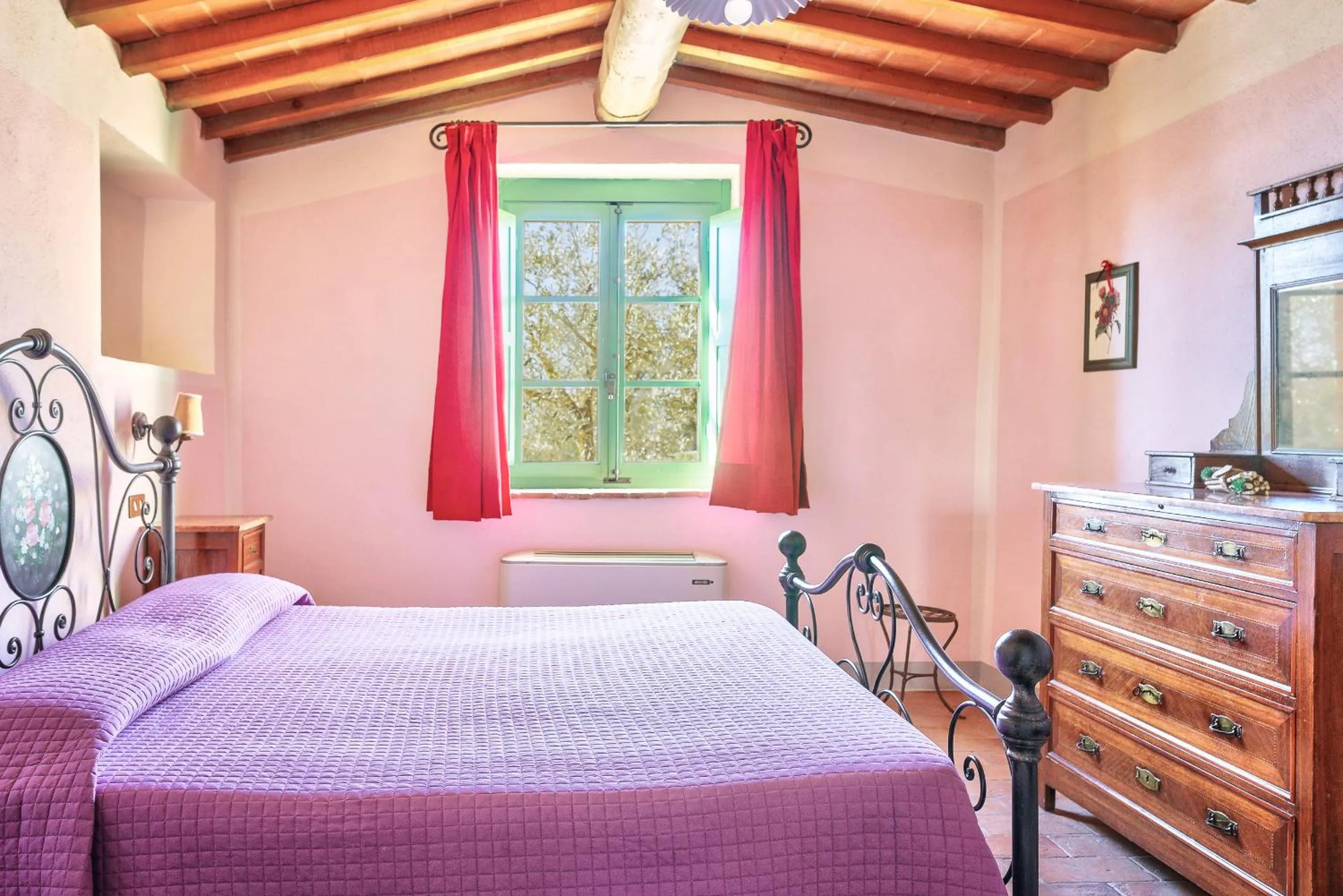 Bedroom, Bed in Hotel Borgo Casabianca