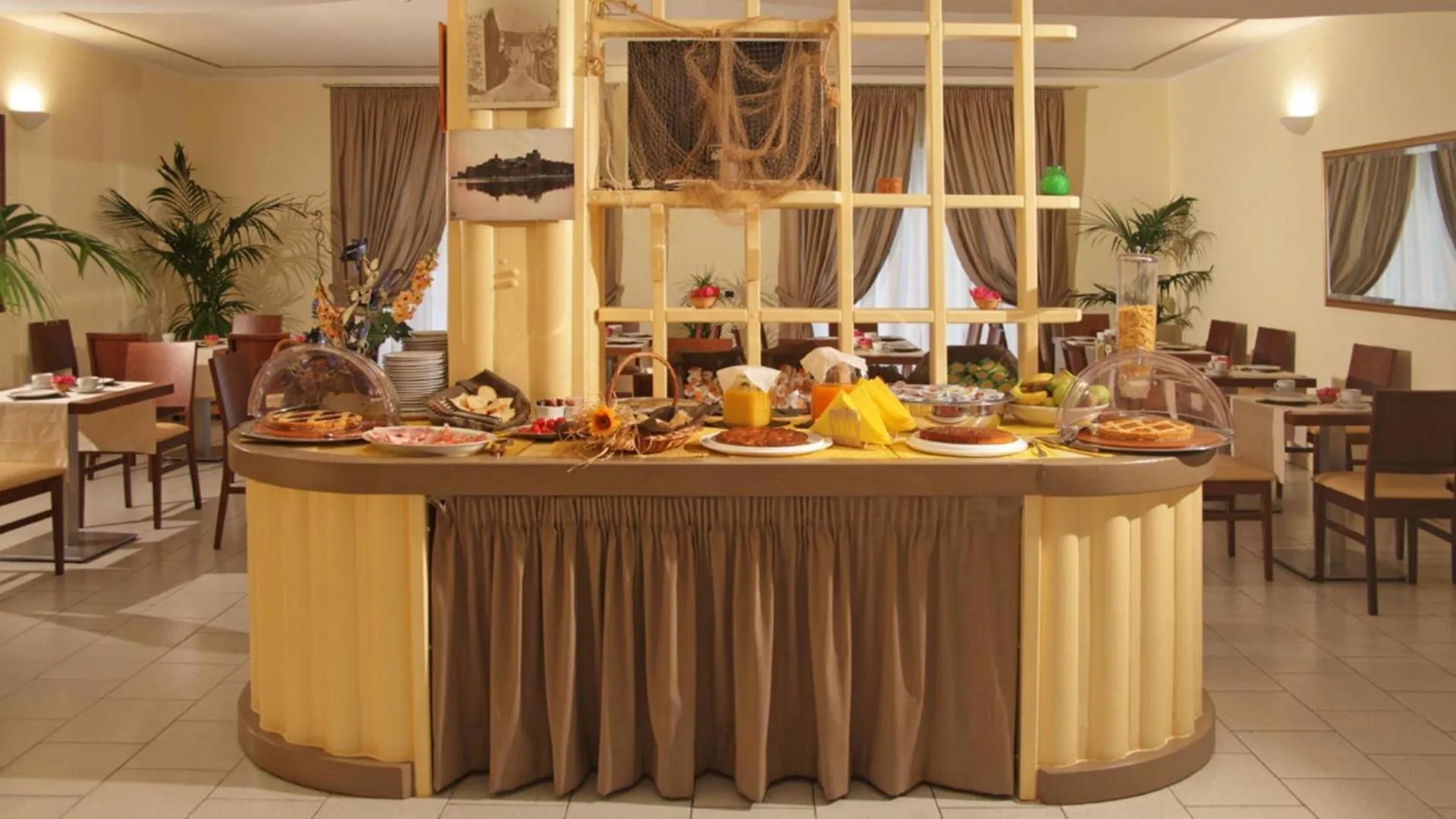 Restaurant/places to eat in Hotel Il Telamonio