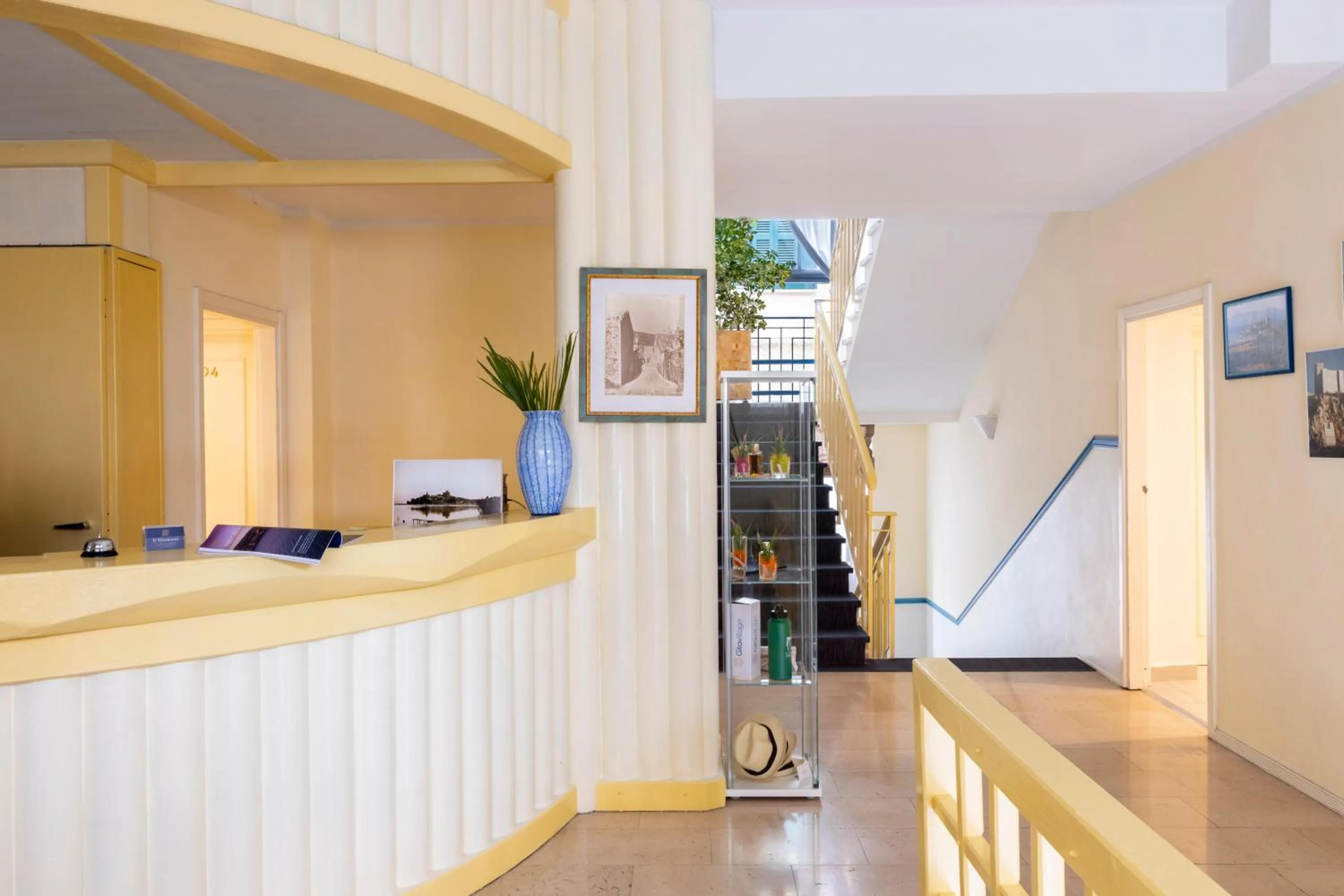 Lobby or reception in Hotel Il Telamonio