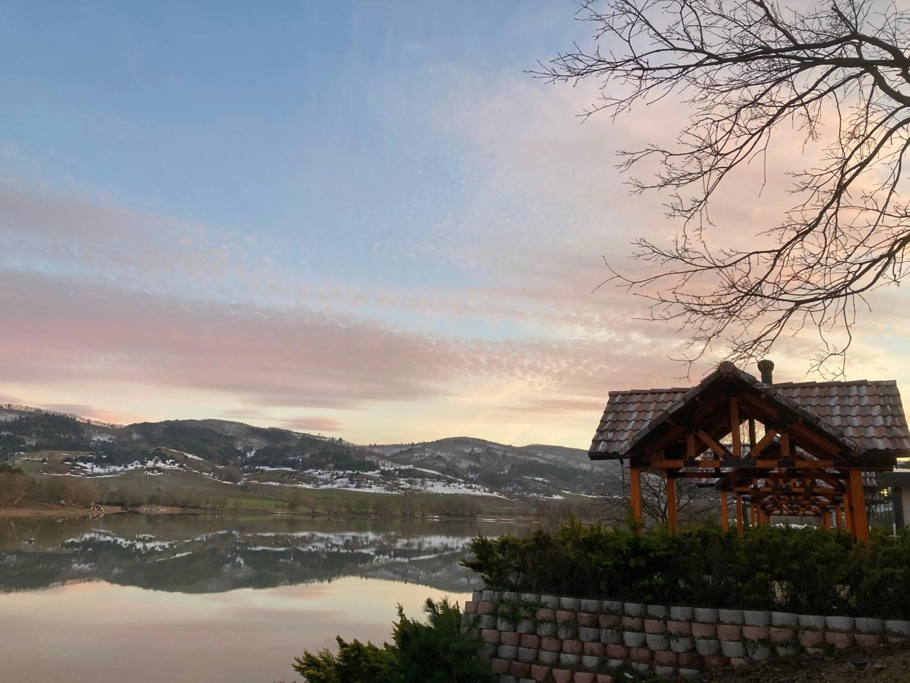 Lake view in Nefes Dağyenice Doğada