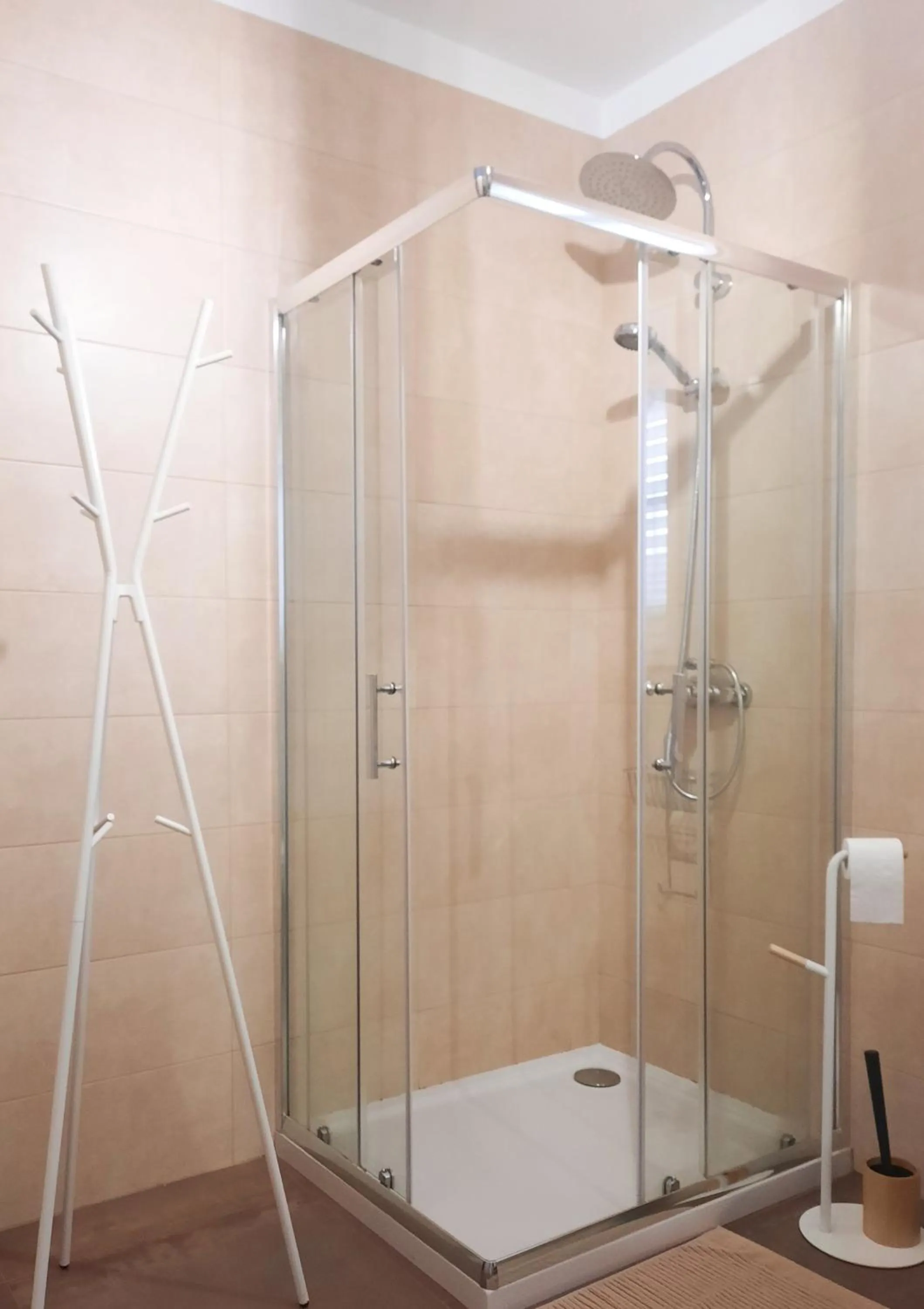 Bathroom in Smiling Places - Guest House in Labruge