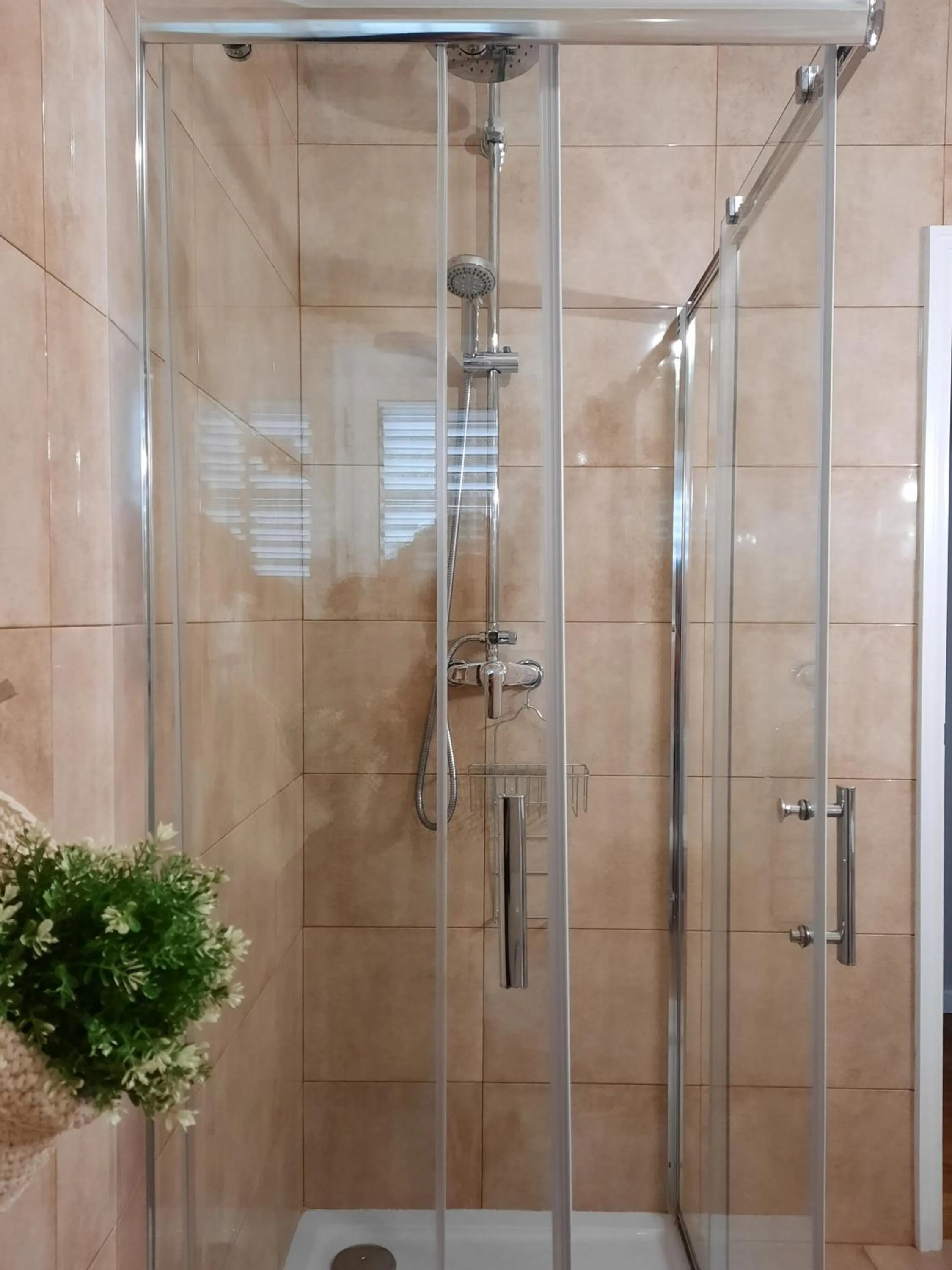 Bathroom in Smiling Places - Guest House in Labruge