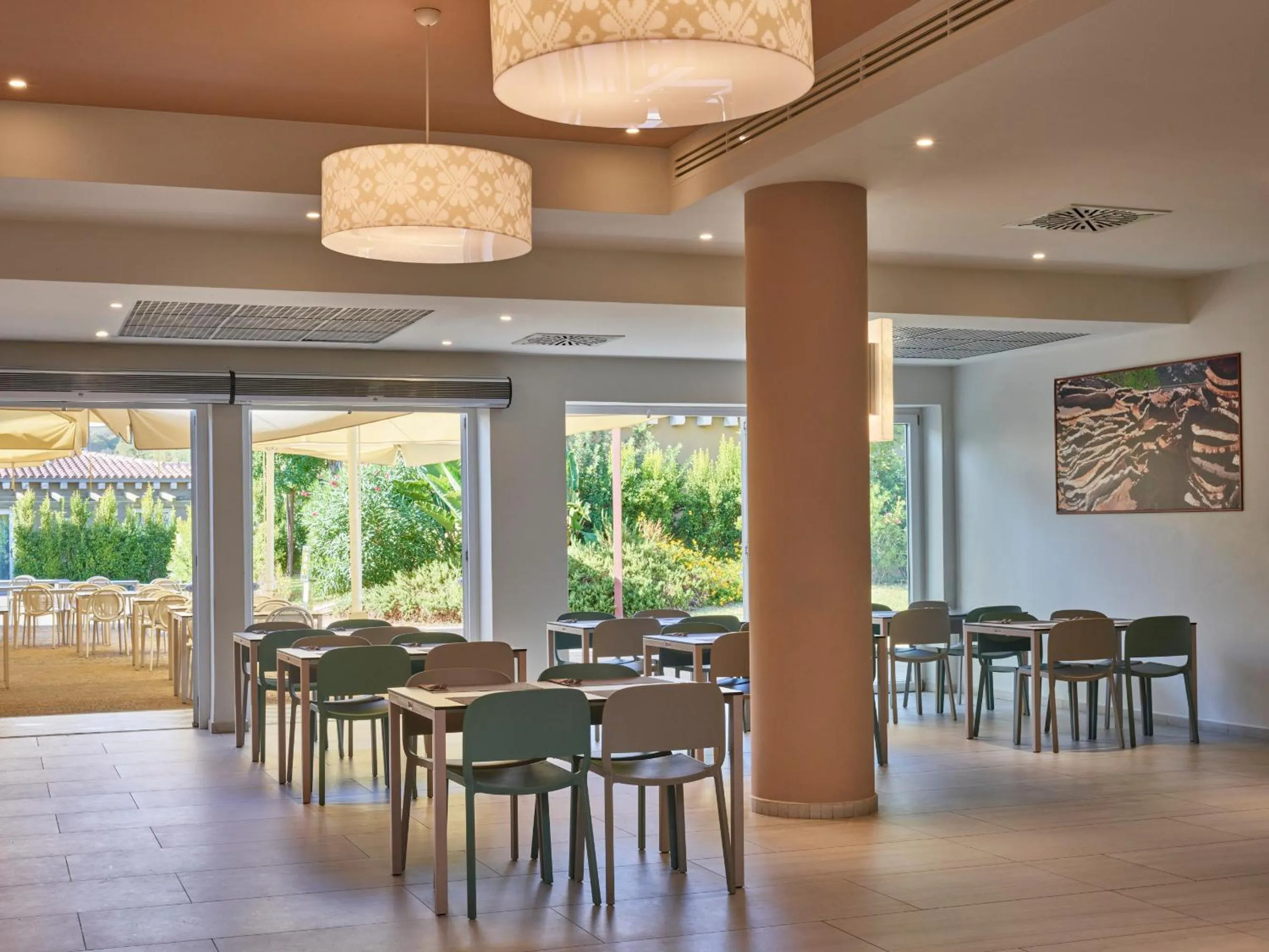 Restaurant/places to eat in Is Serenas Badesi Resort