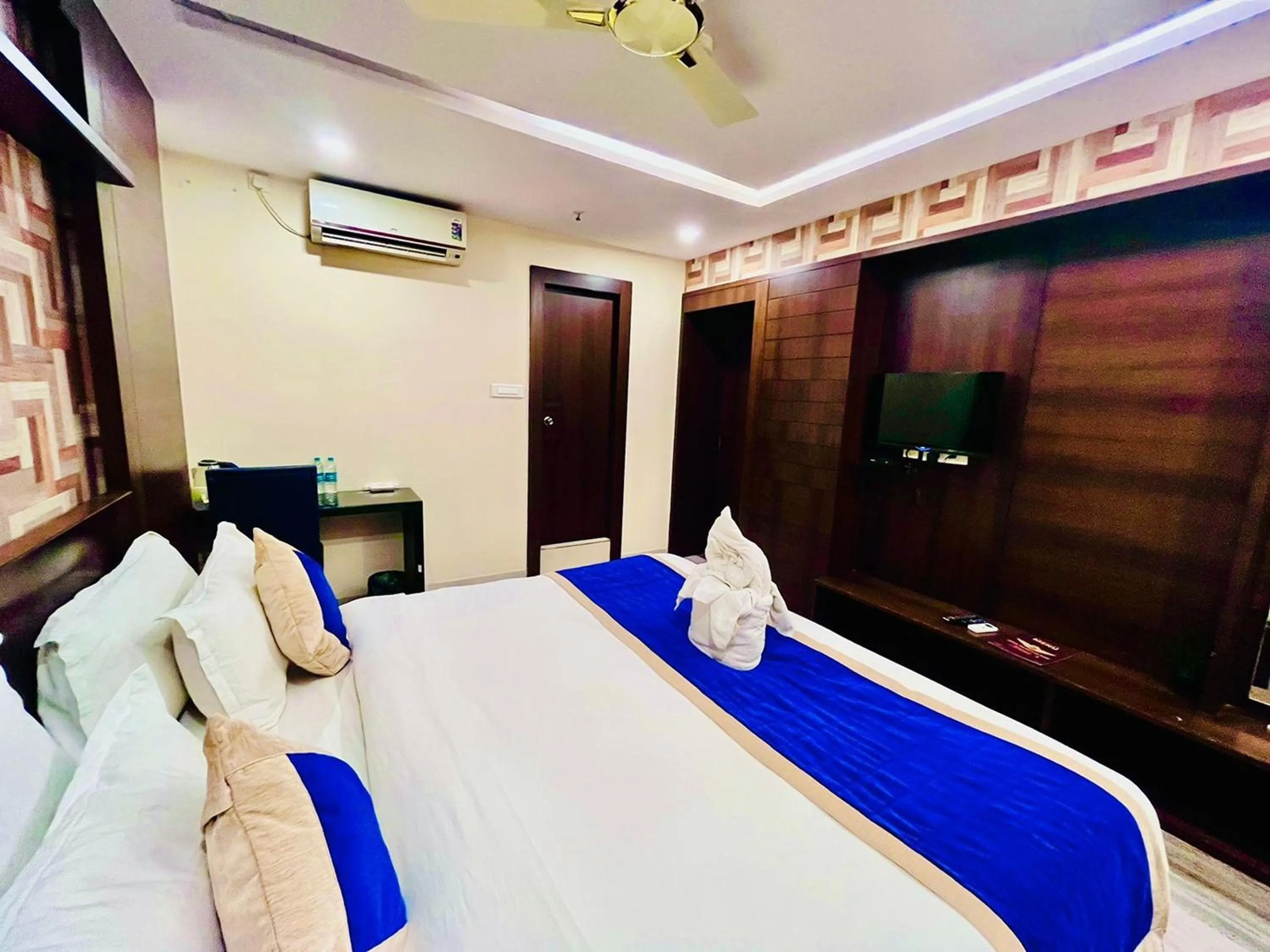 Bed in Hotel SM Deccan Park Airport Zone Shamshabad Hyderabad