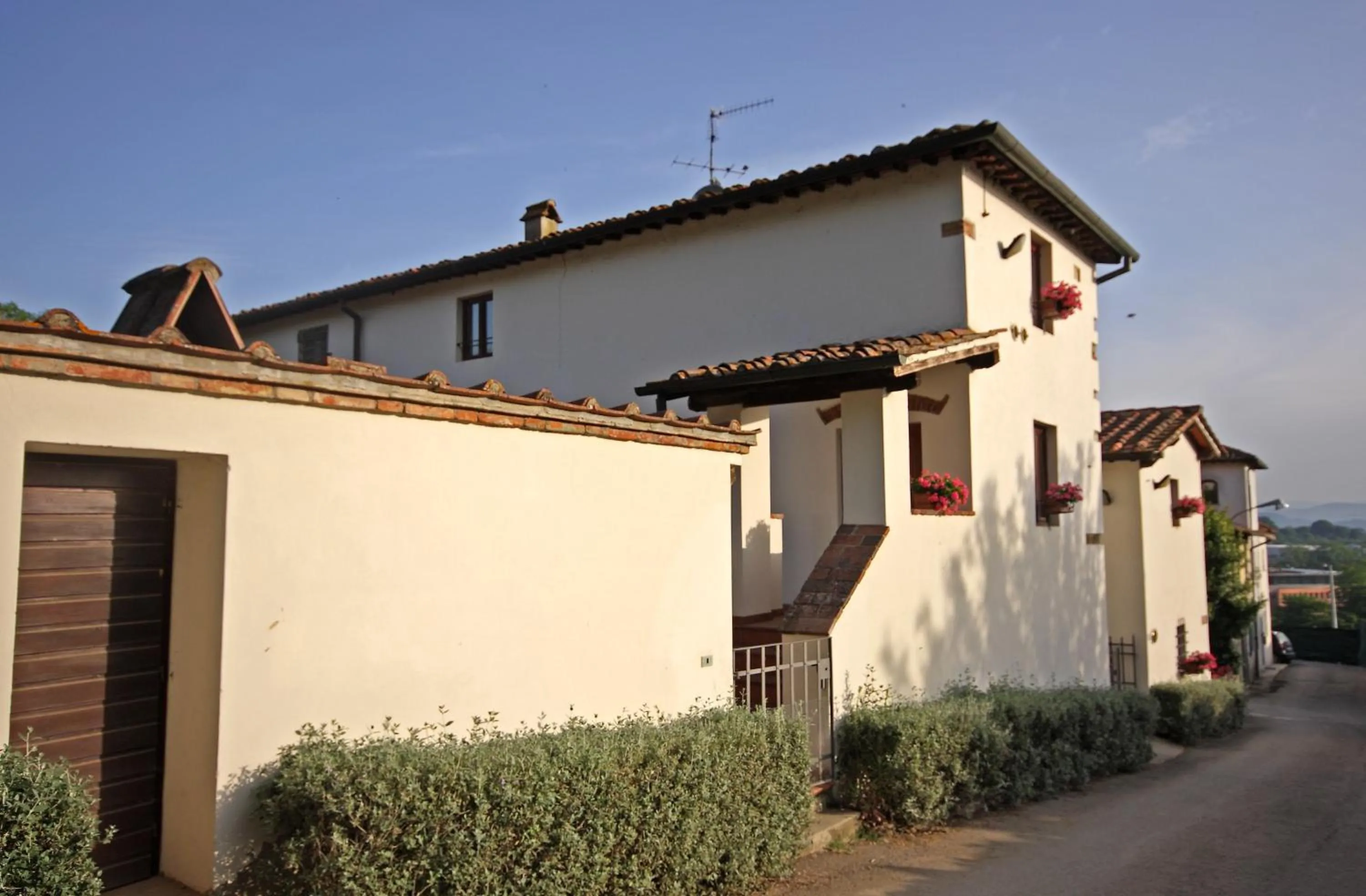 Quiet street view in Tenuta Il Burchio