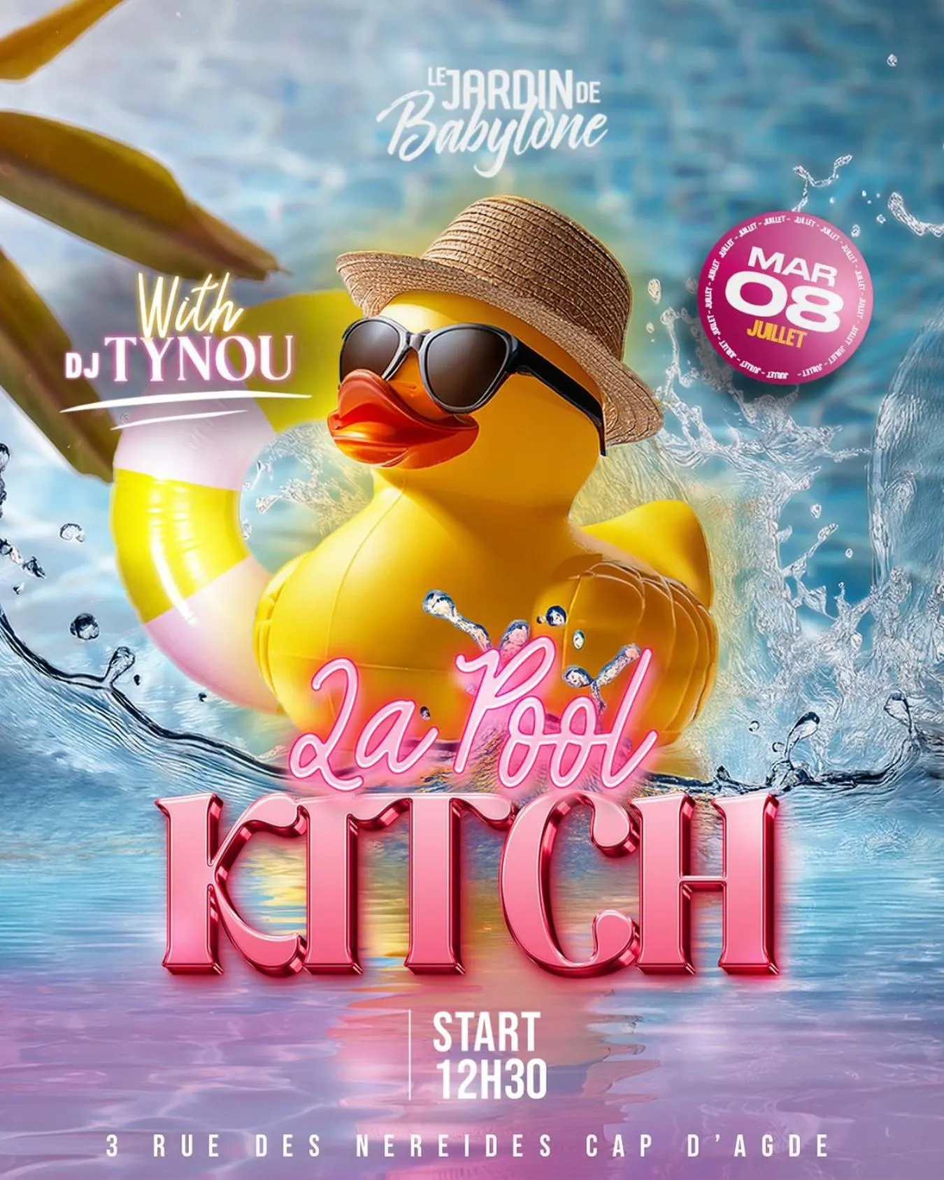 Swimming pool in Le Jardin de Babylone Résidence Festive & Naturiste "réservé aux couples uniquement"