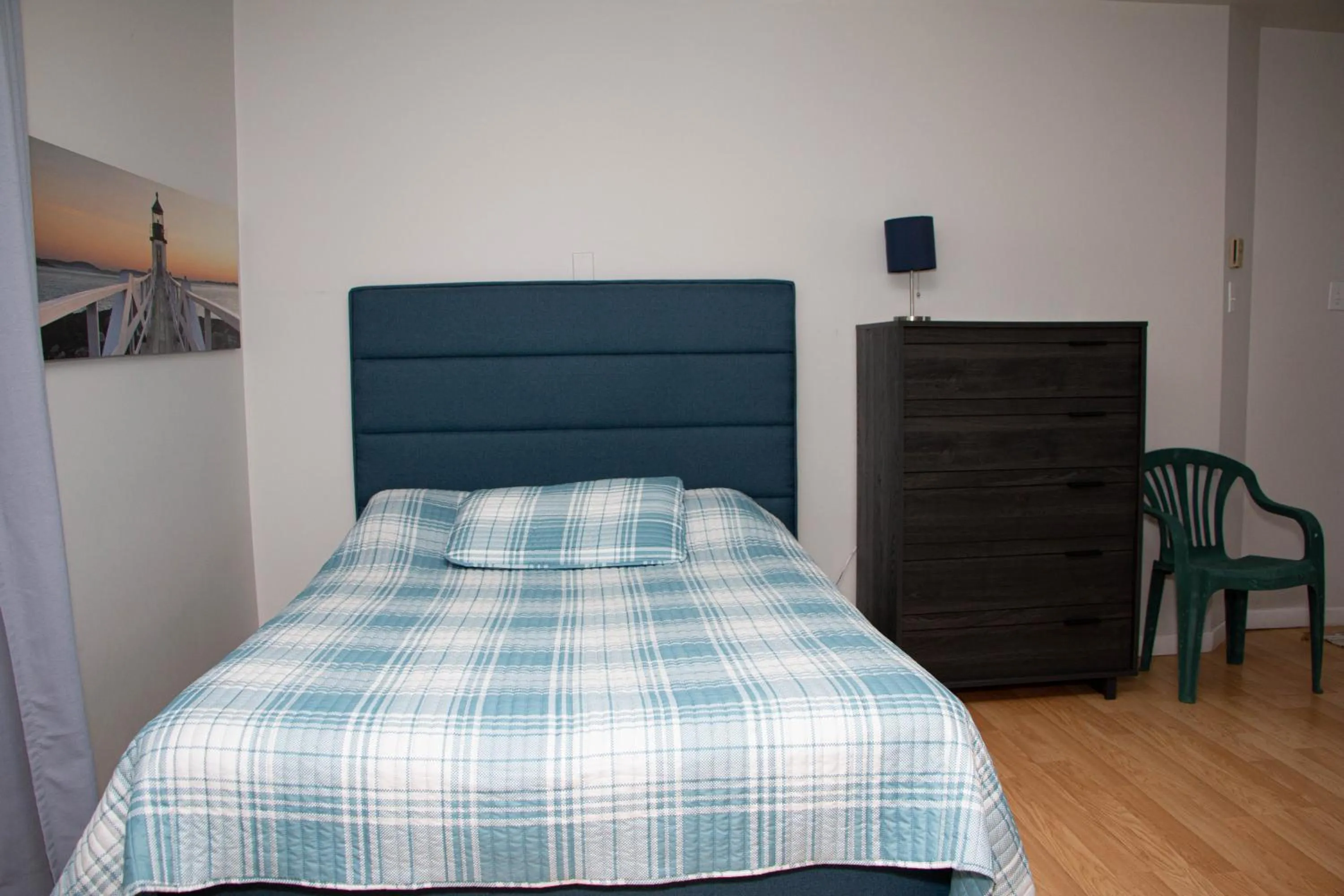 Bed in Motel de la mer